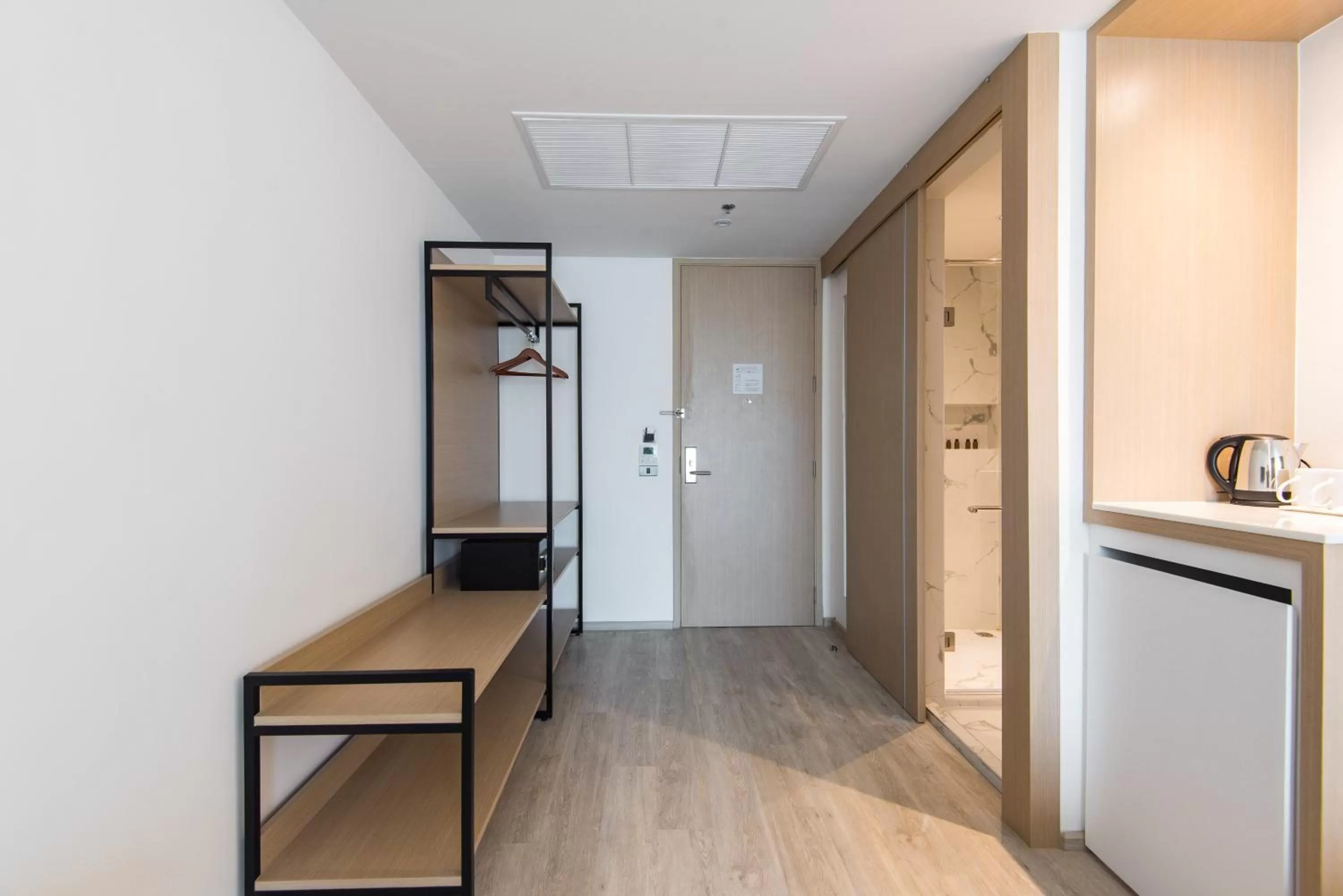 Photo of the whole room in Madison Bangkok Hotel