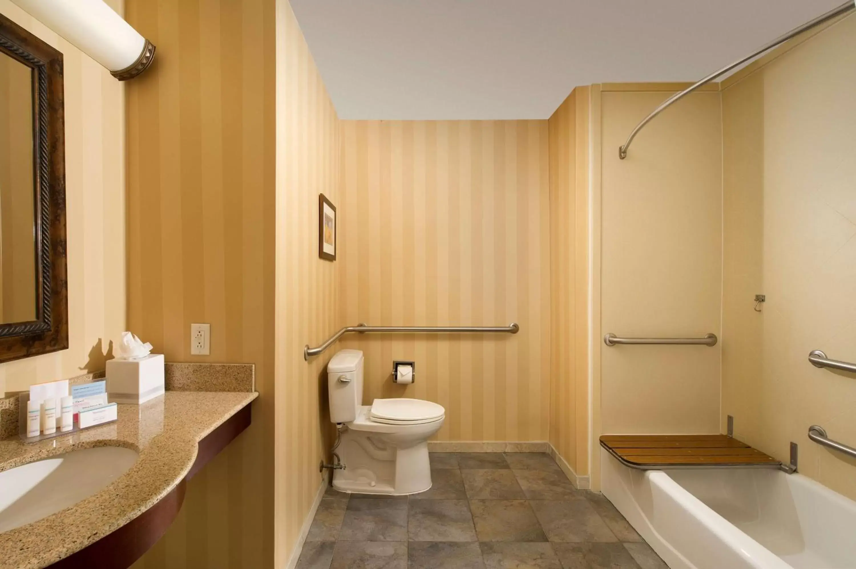 King Room - Mobility Access/Non-Smoking in Hampton Inn and Suites San Antonio Airport King Room - Mobility Access/Non-Smoking in Hampton Inn and Suites San Antonio Airport