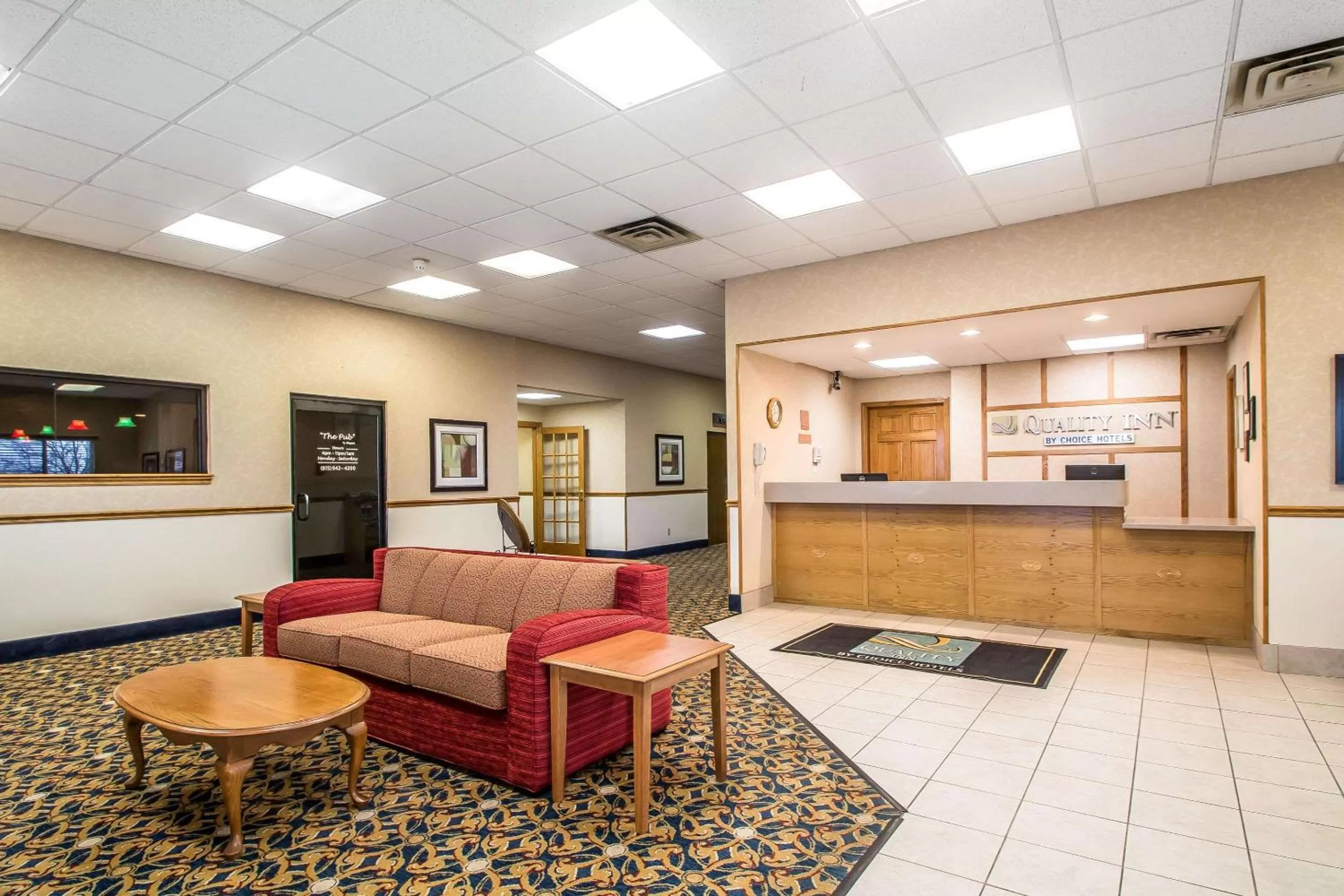 Lobby or reception in Quality Inn Morris I-80