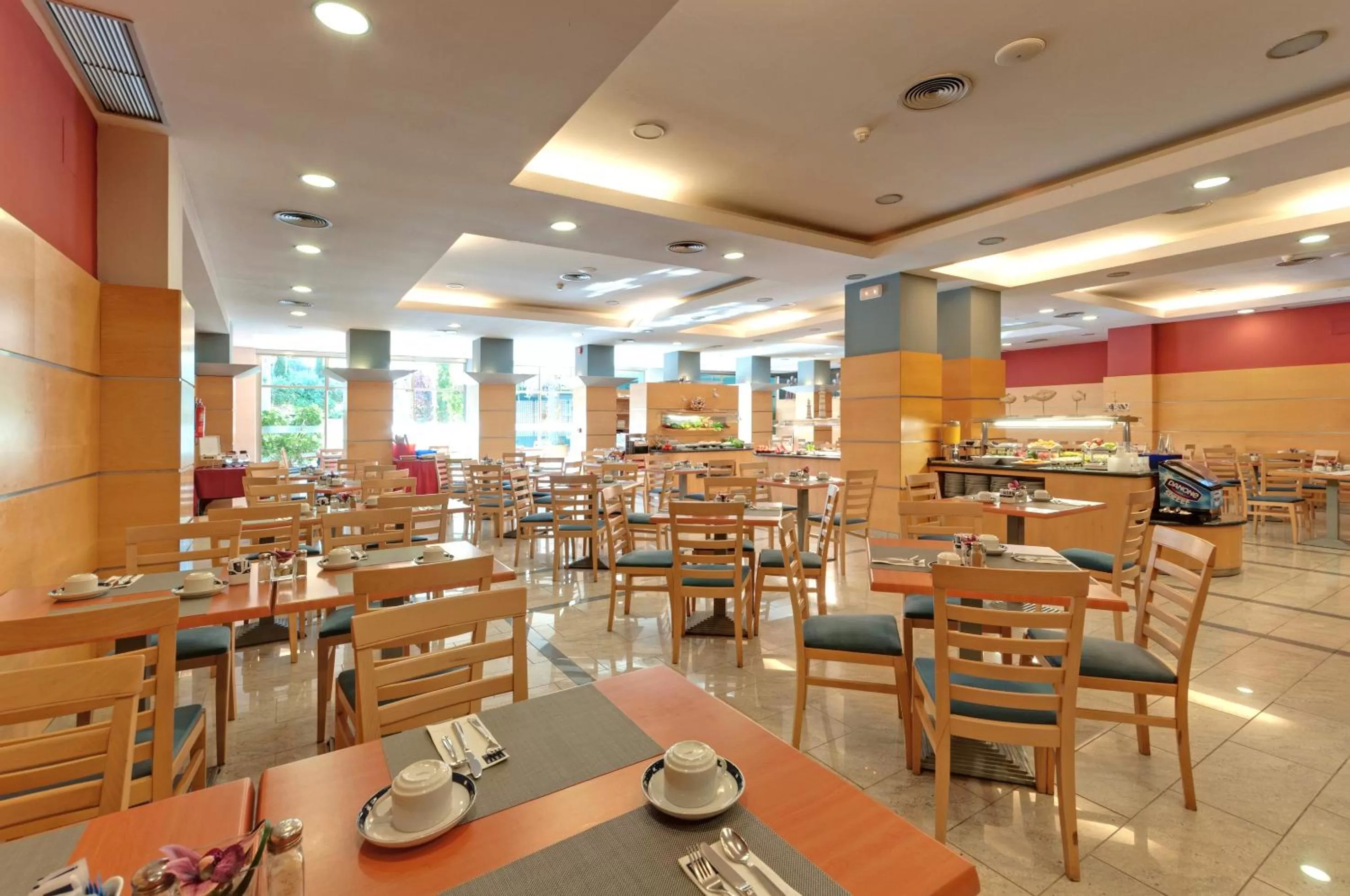 Restaurant/places to eat in Sol Port Cambrils Hotel