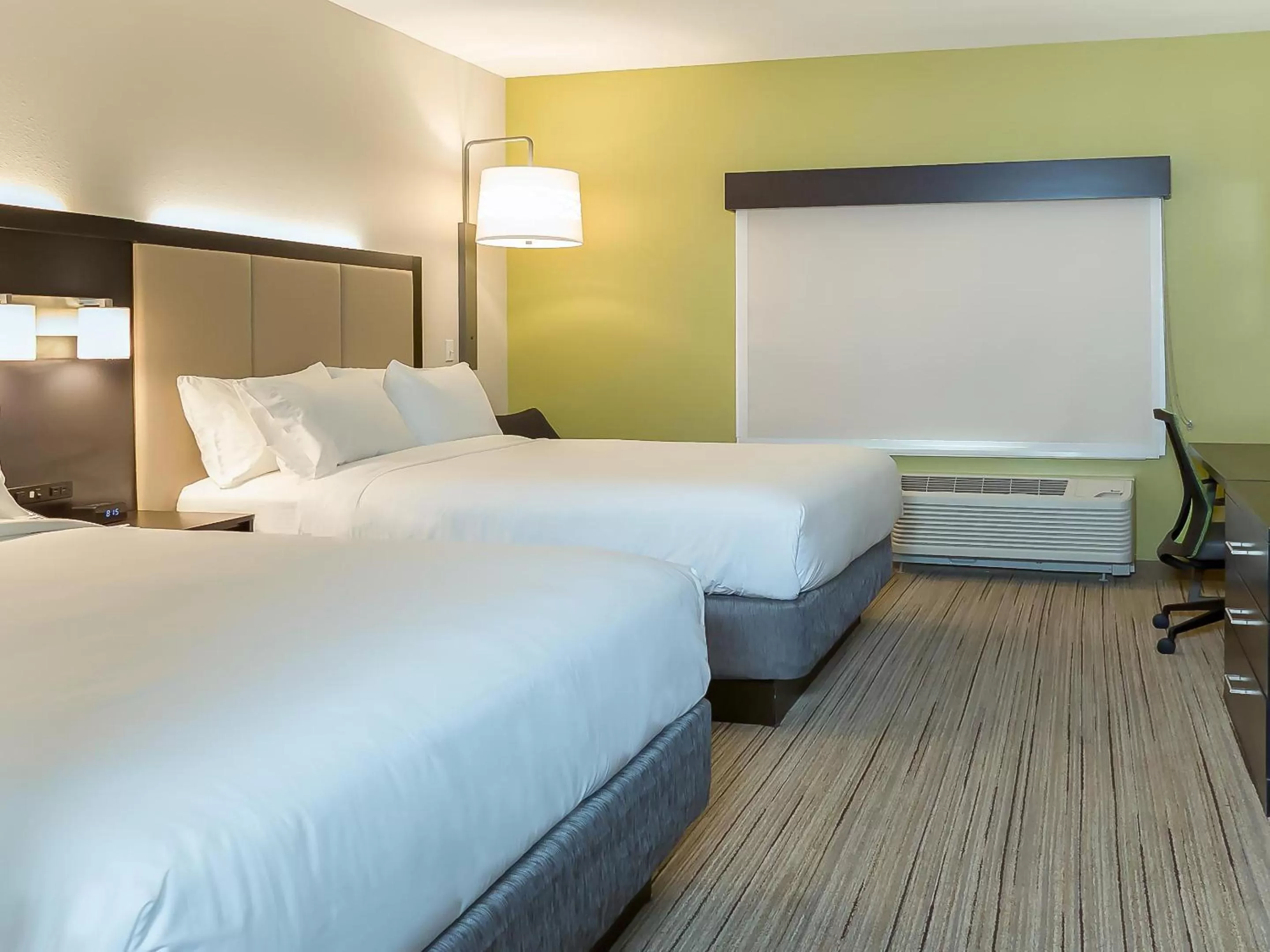 Holiday Inn Express & Suites - Tampa East - Ybor City by IHG