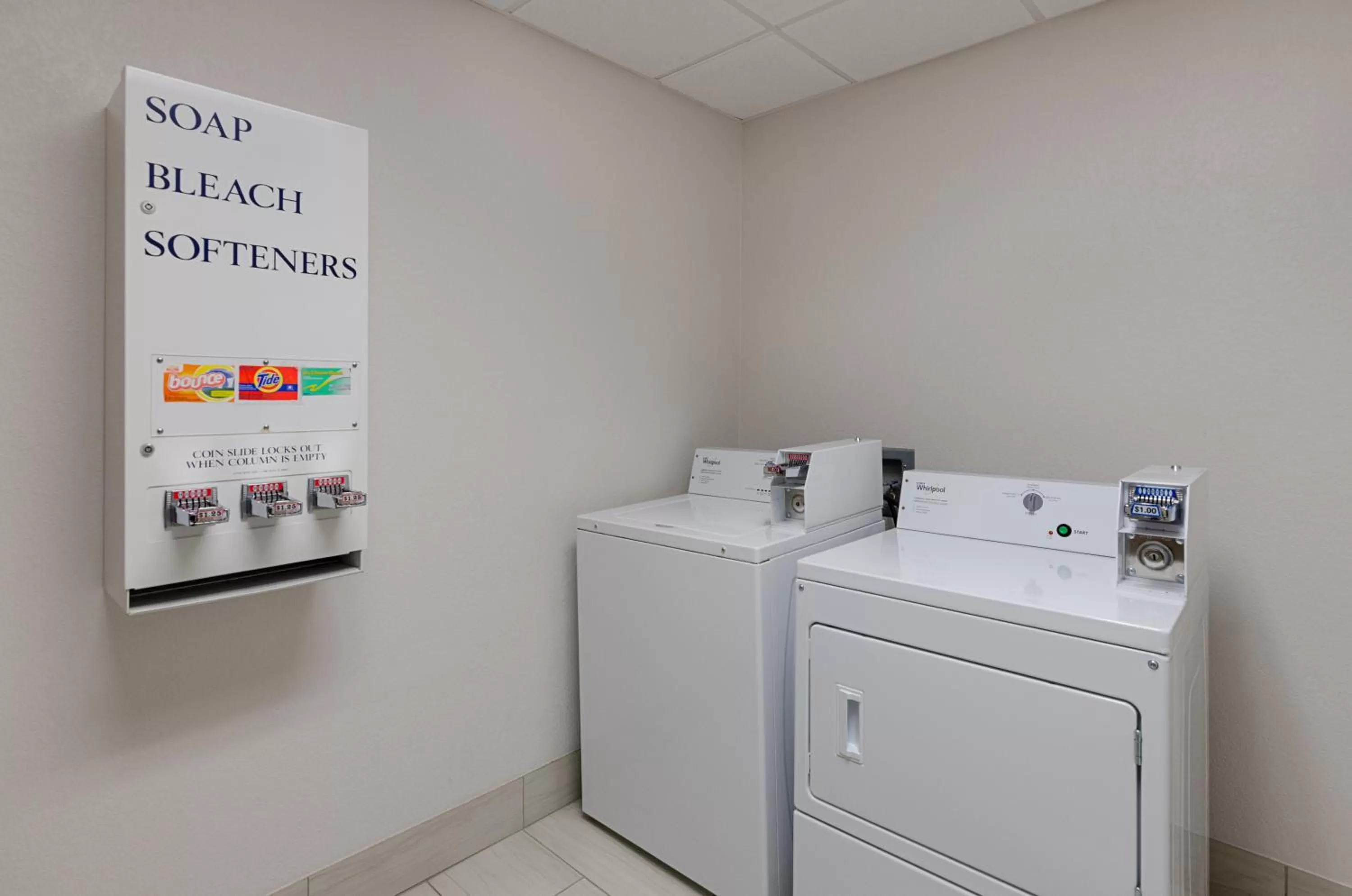 Area and facilities in Holiday Inn Express Hotel & Suites Weston by IHG