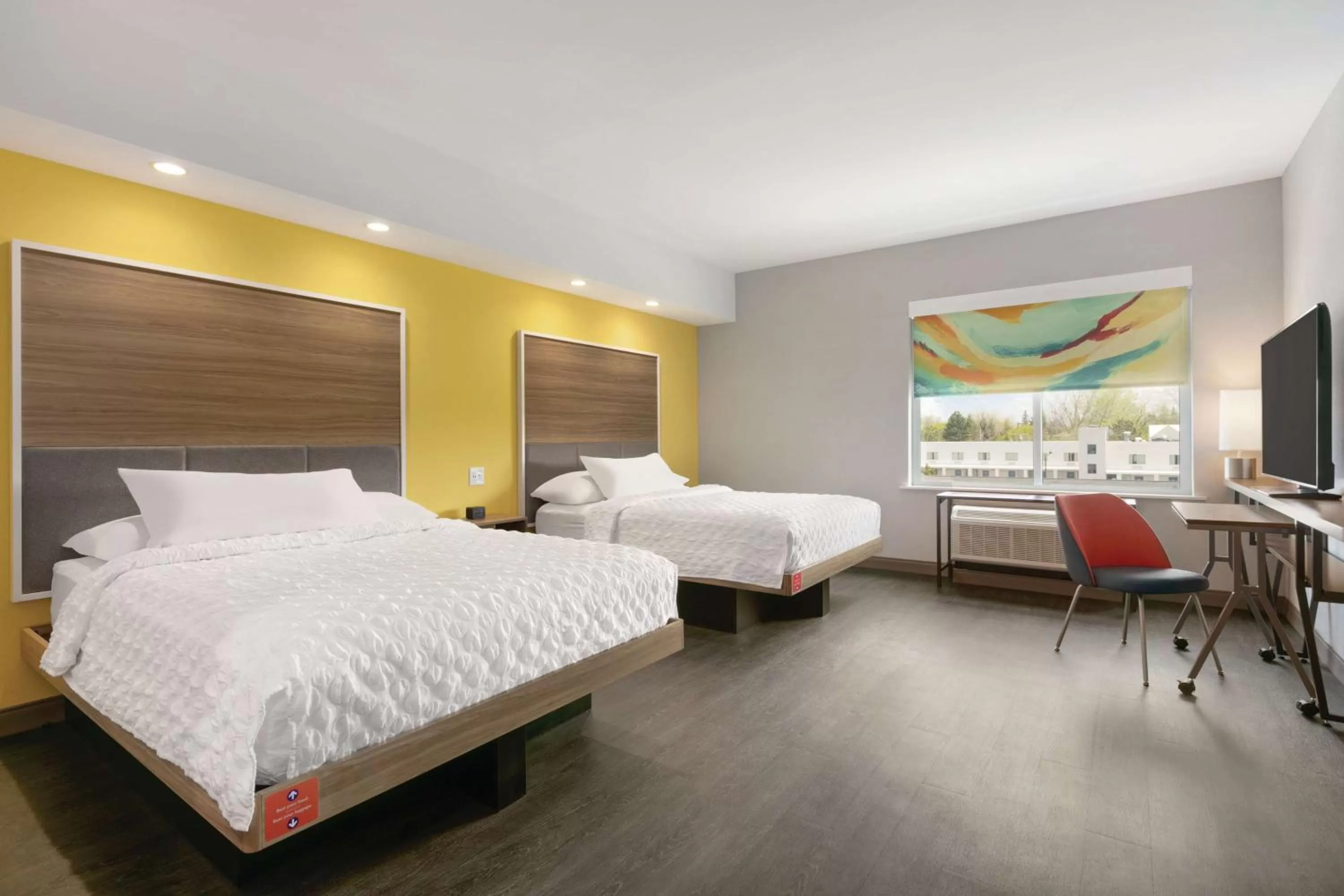 Bedroom, Bed in Tru By Hilton Williamsville Buffalo Airport