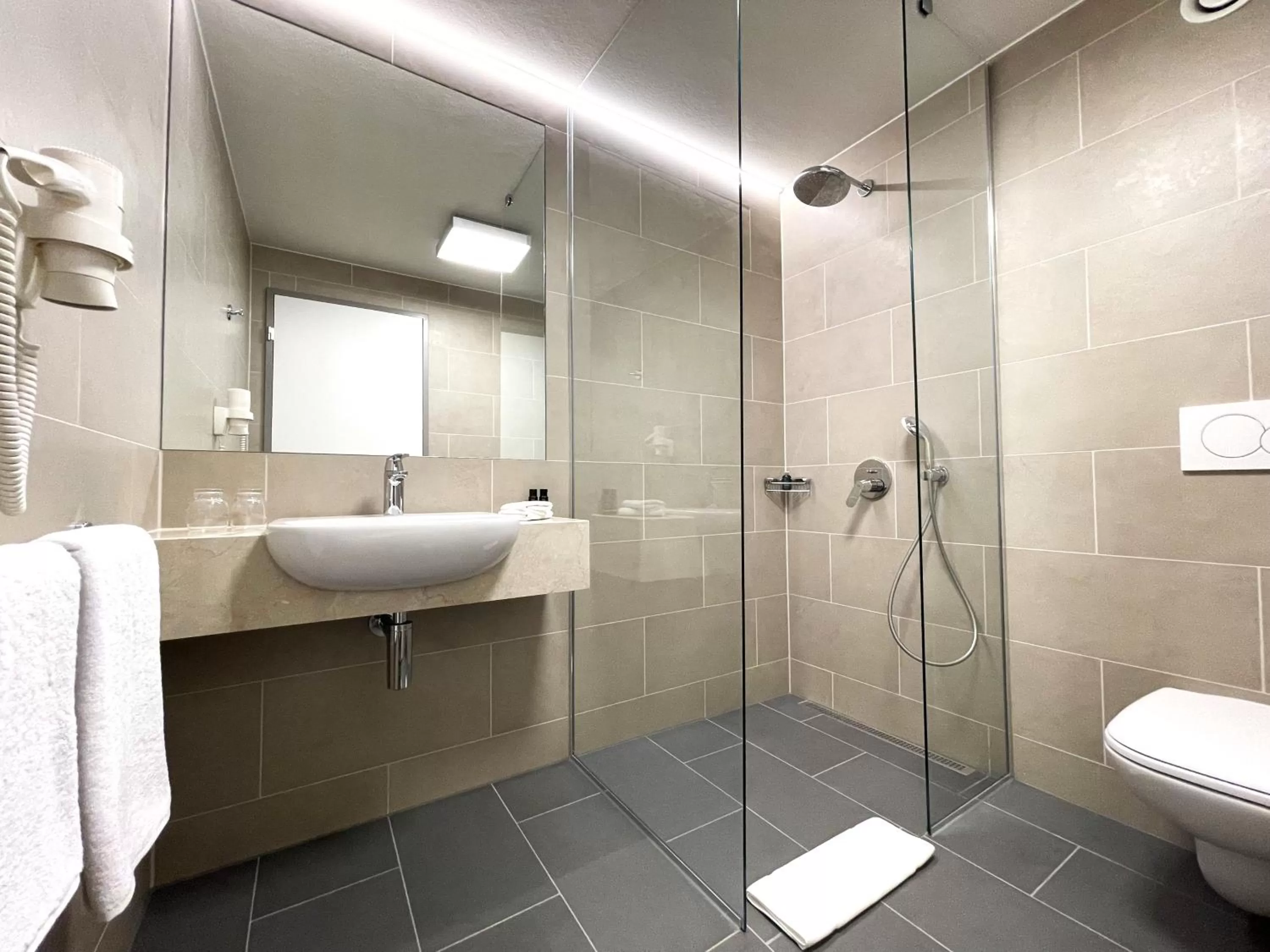 Bathroom in AARDO - kind of a hotel 'Self Check-in'