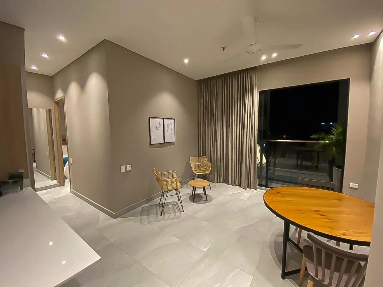 Kitchen or kitchenette in FR Hotel