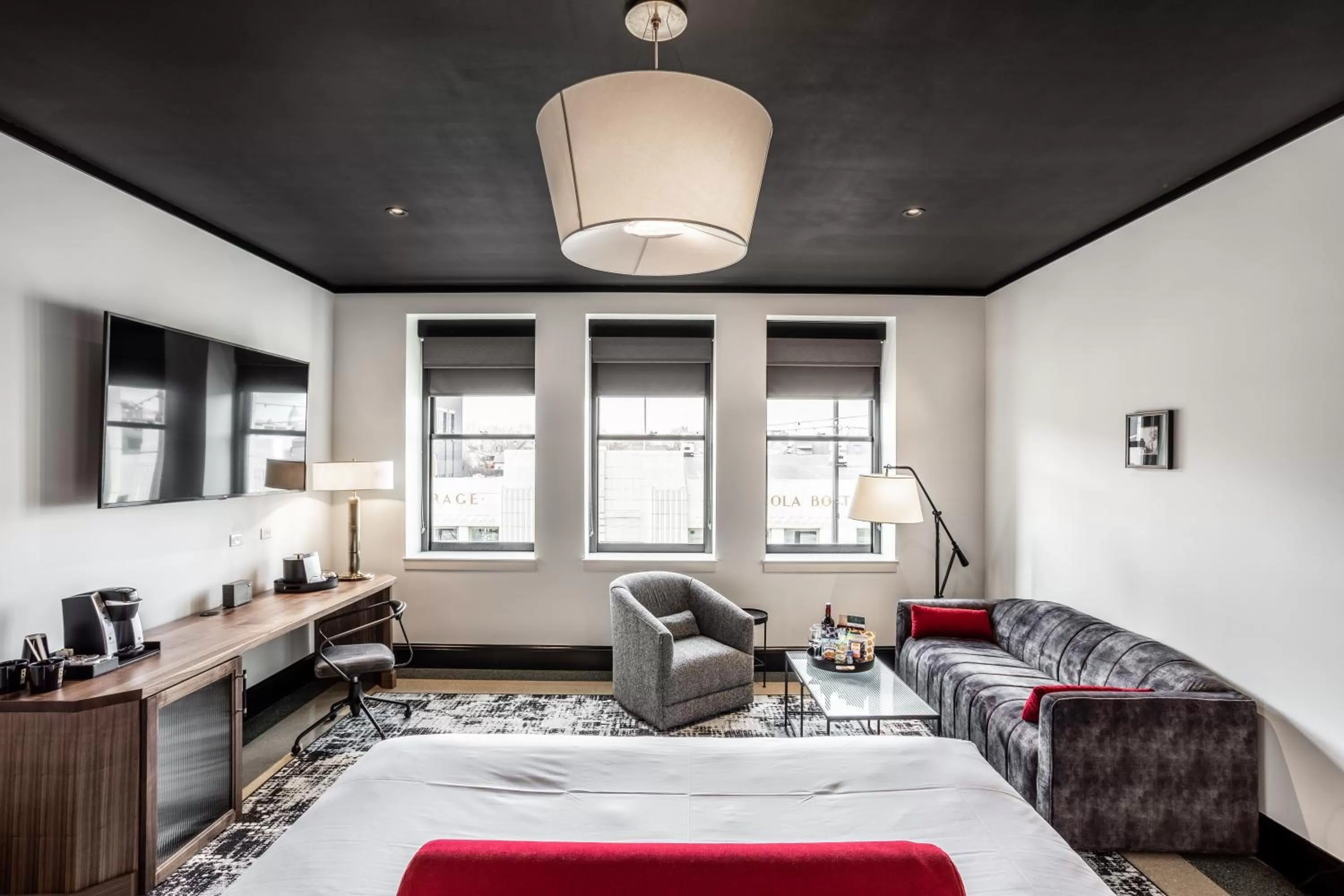 Bed in Bottleworks Hotel