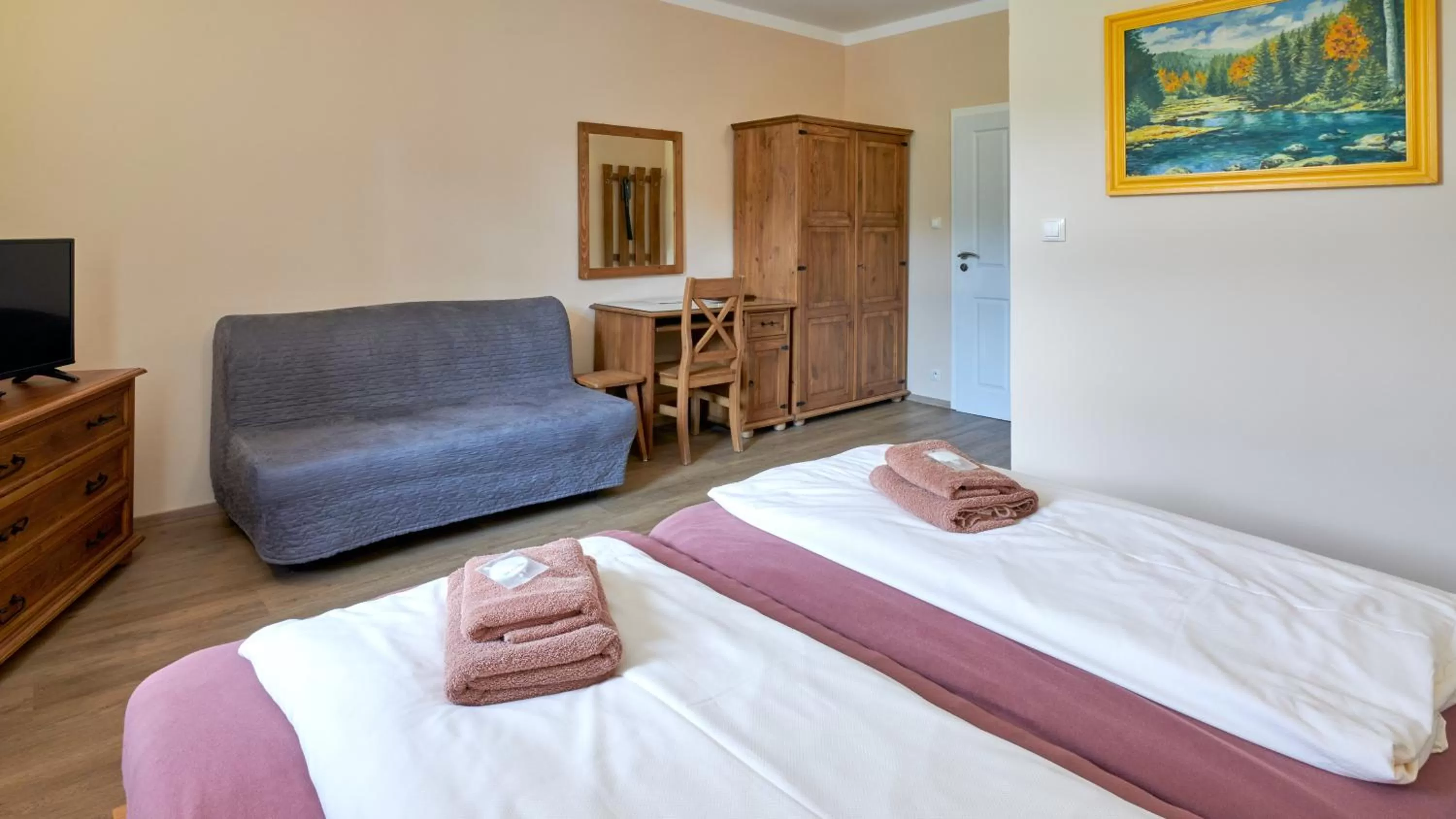 Property building, Bed in Relax hotel Valaška