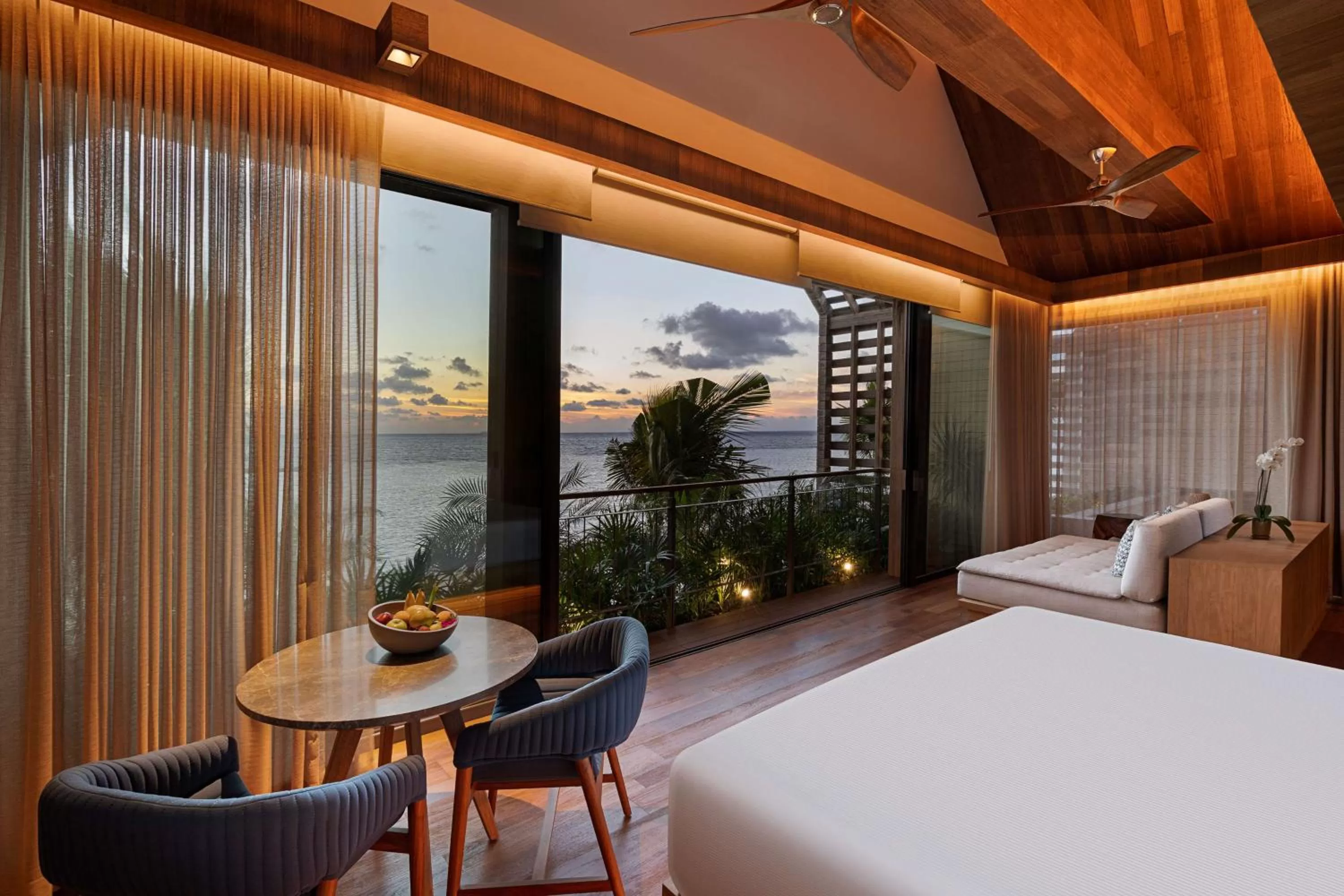 Photo of the whole room, Bed in Banyan Tree Mayakoba