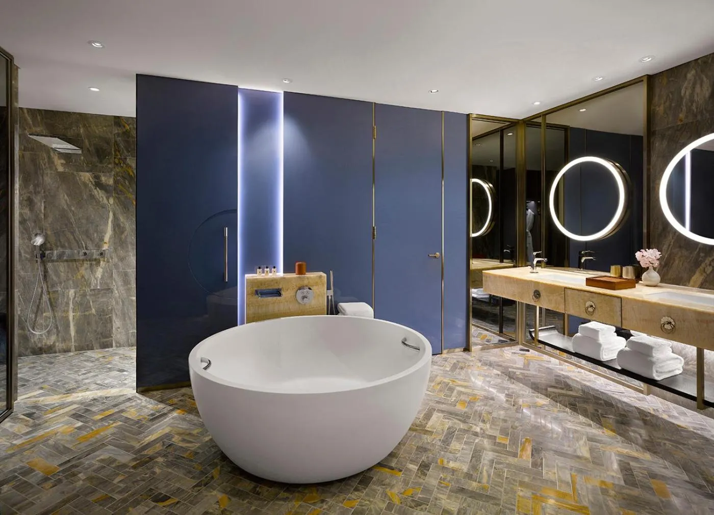 Shower in Grand Hyatt Jeju