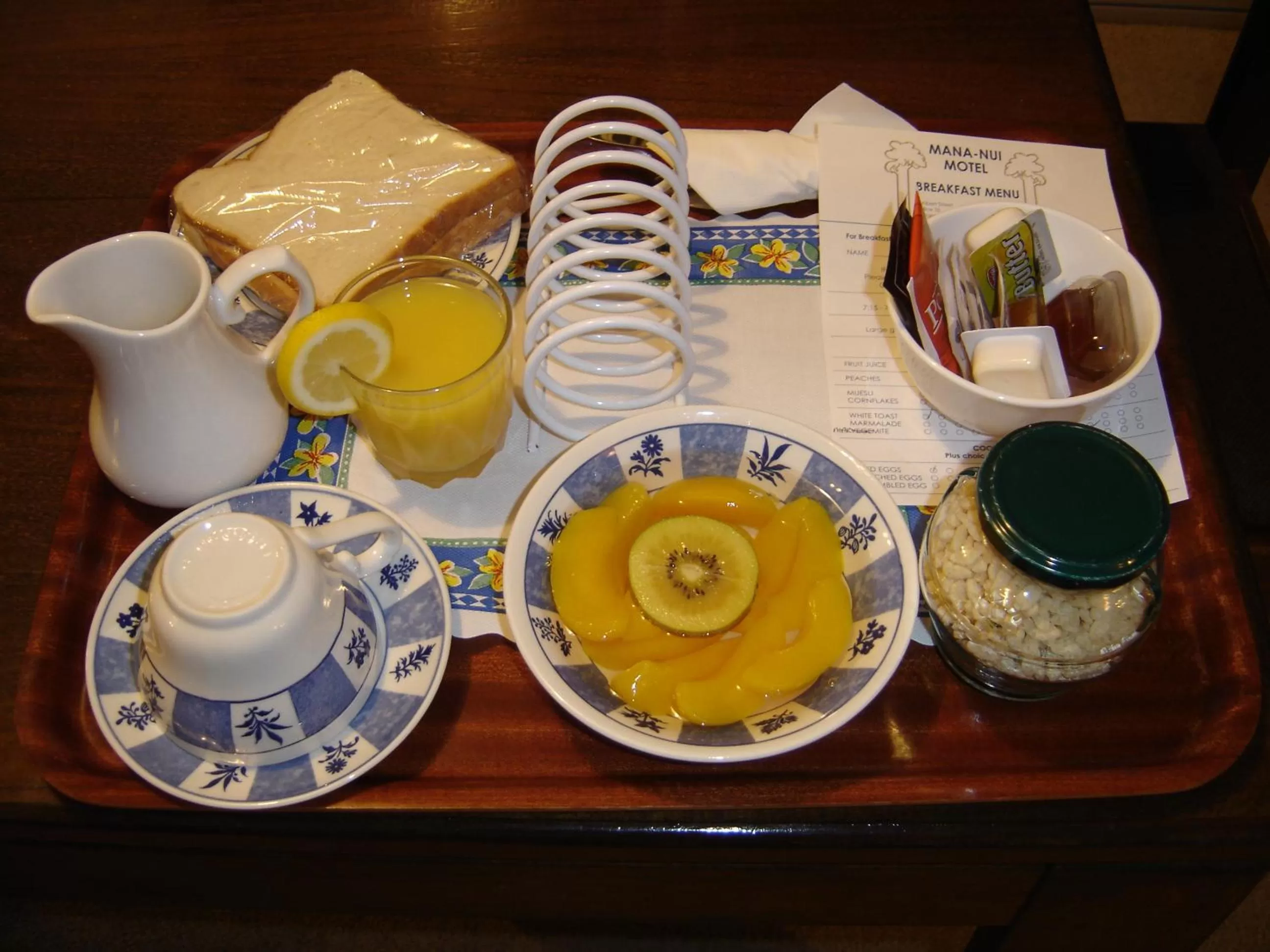 Breakfast in Mana-Nui Motel