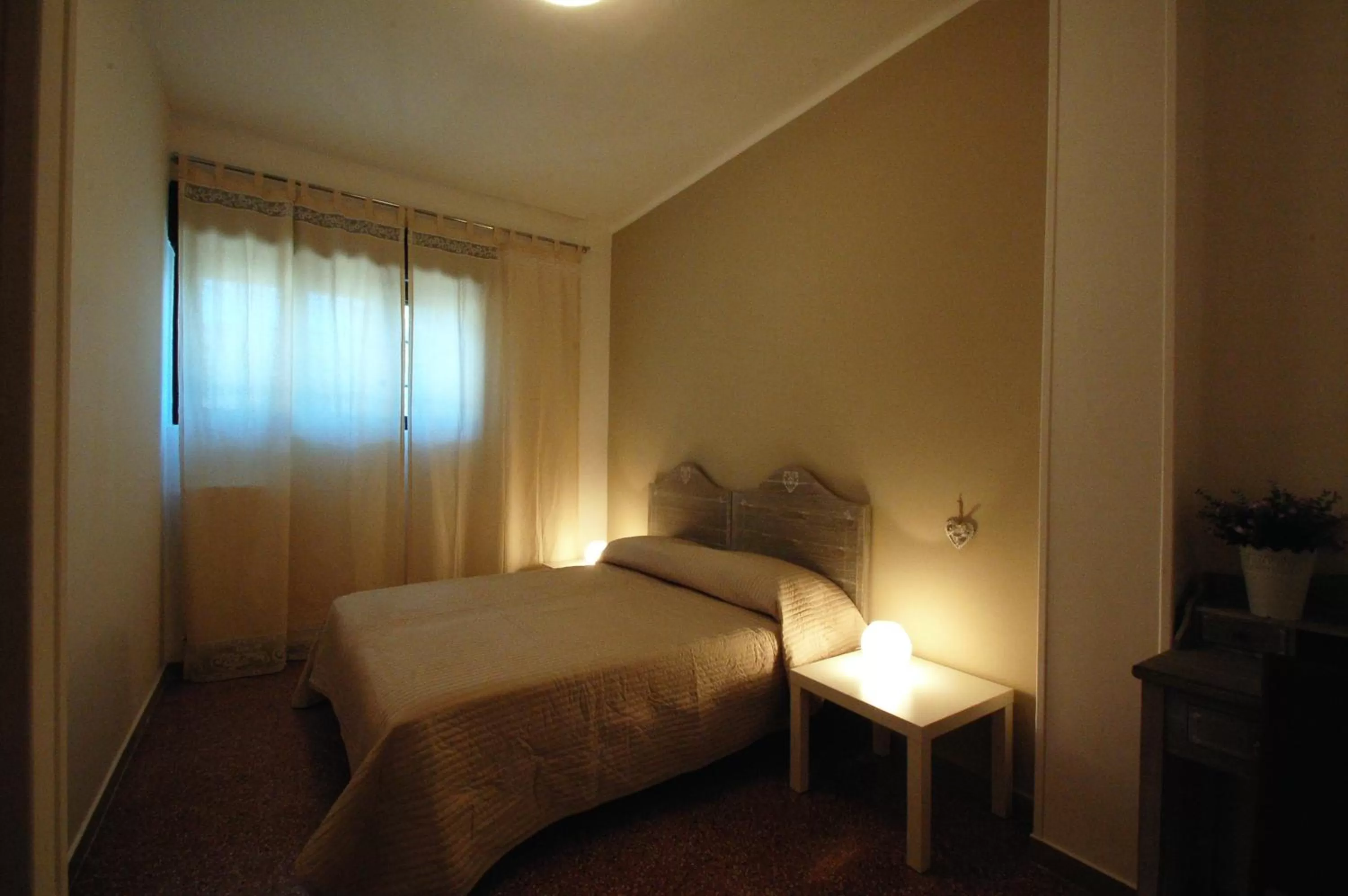 Photo of the whole room, Bed in Giardino dei Frutti