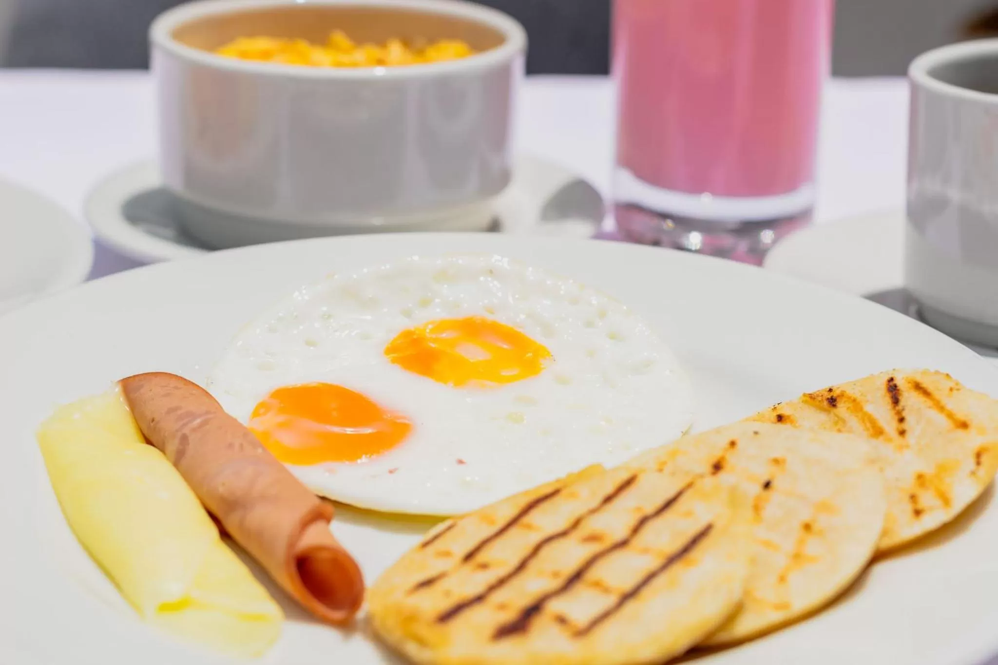 Food and drinks in Hotel El Marqués De Manga