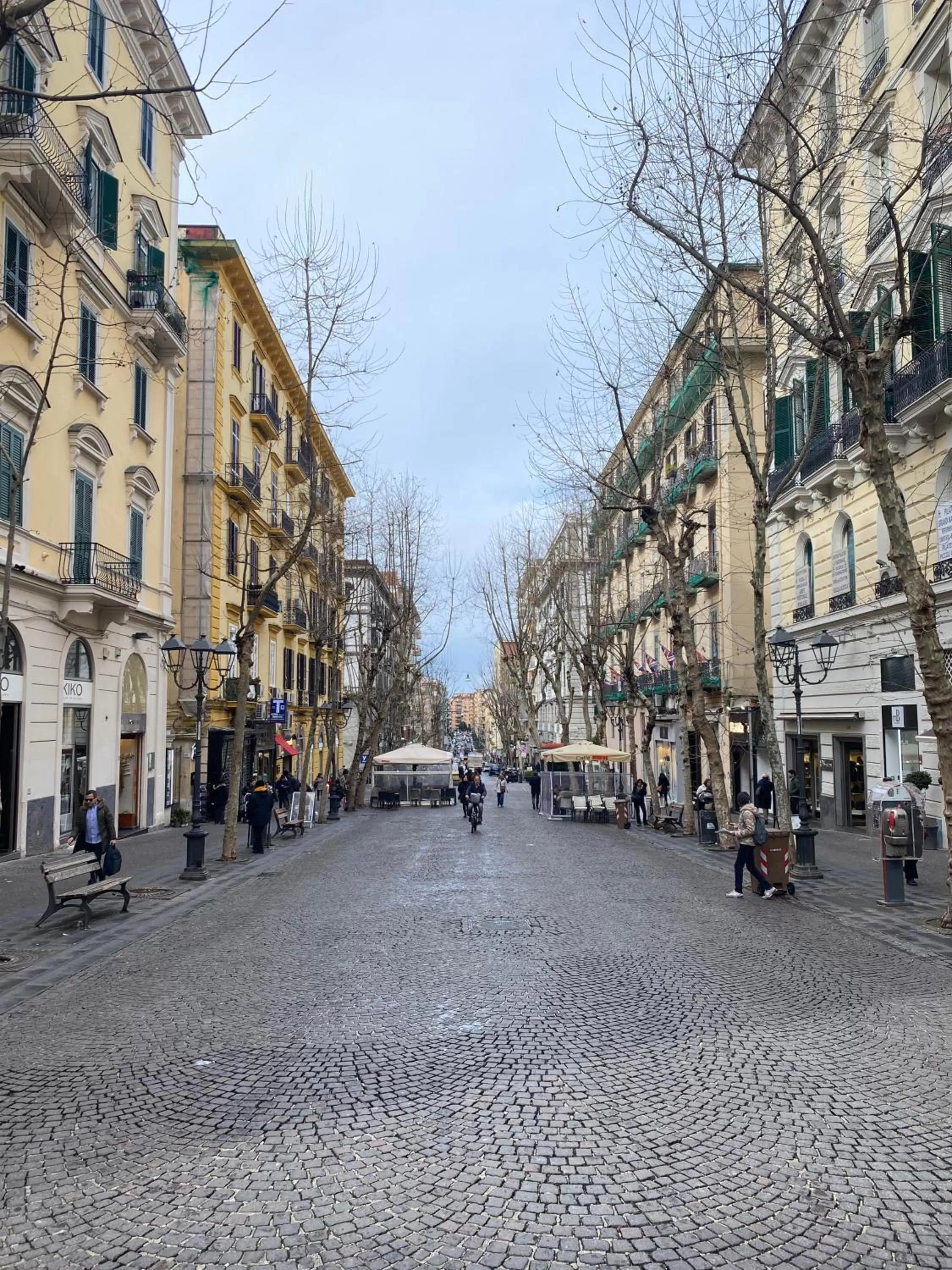 Neighbourhood in Cilea14 Room