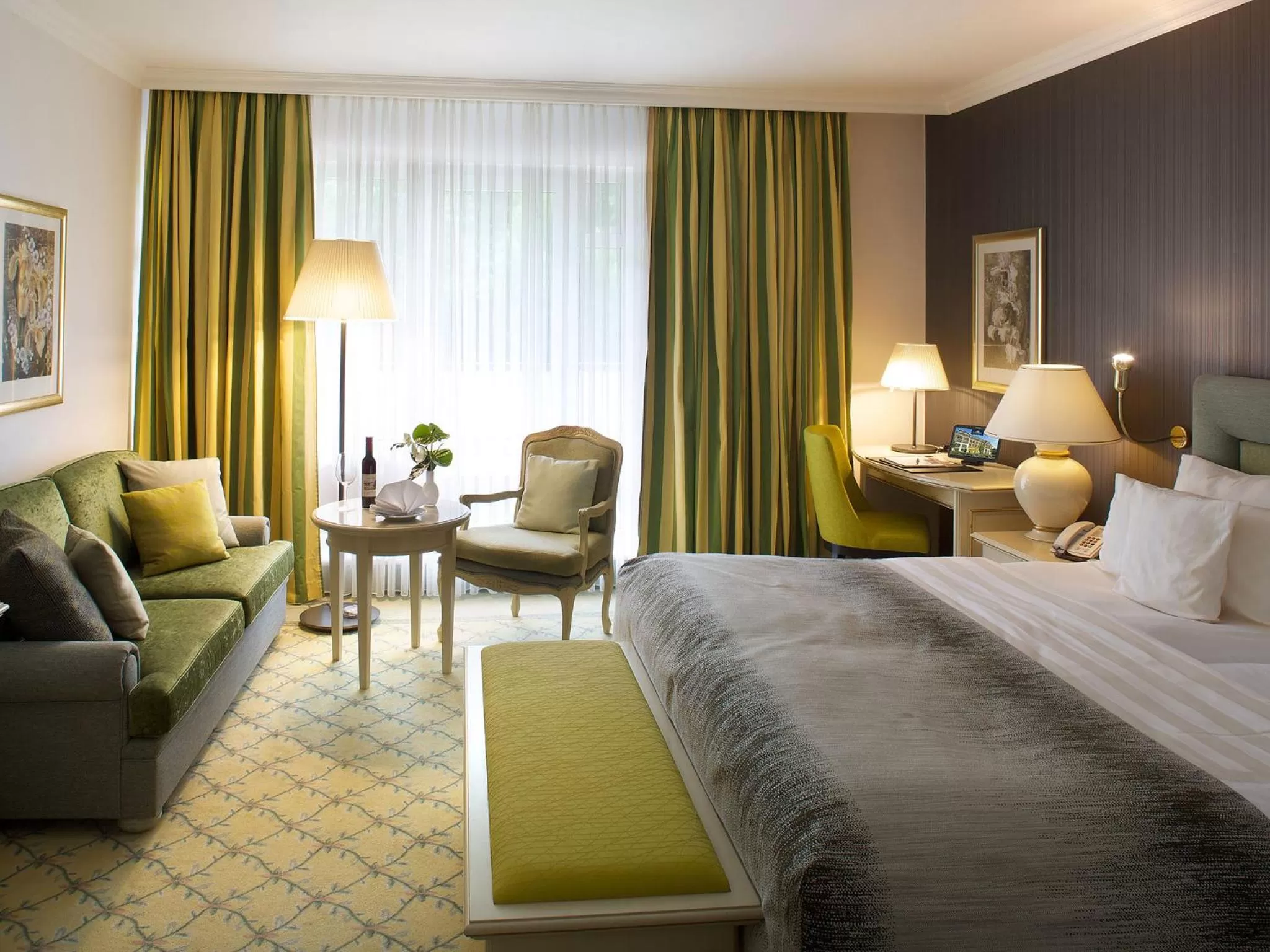 Photo of the whole room, Bed in Steigenberger Hotel Der Sonnenhof