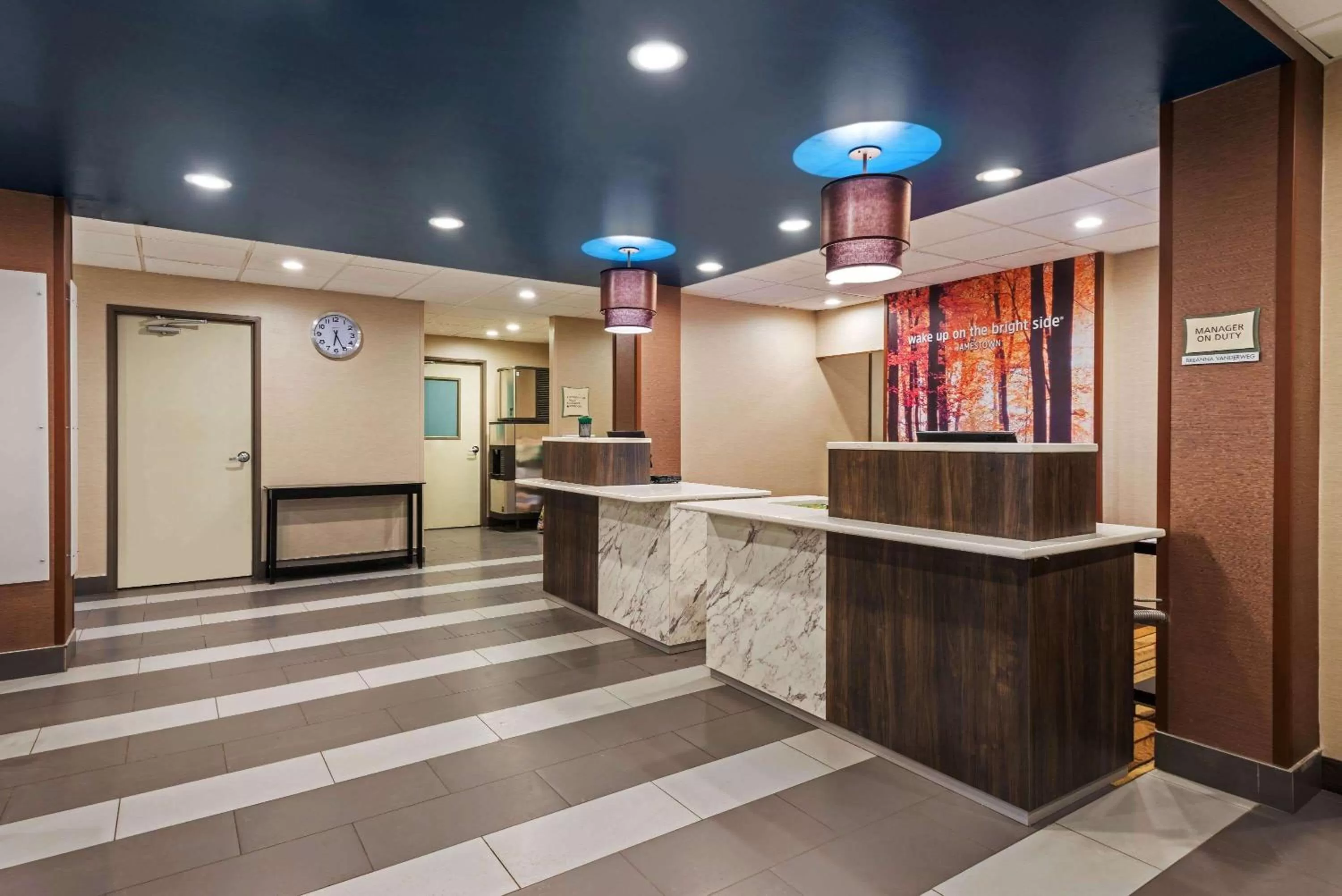 Lobby or reception in La Quinta by Wyndham Jamestown
