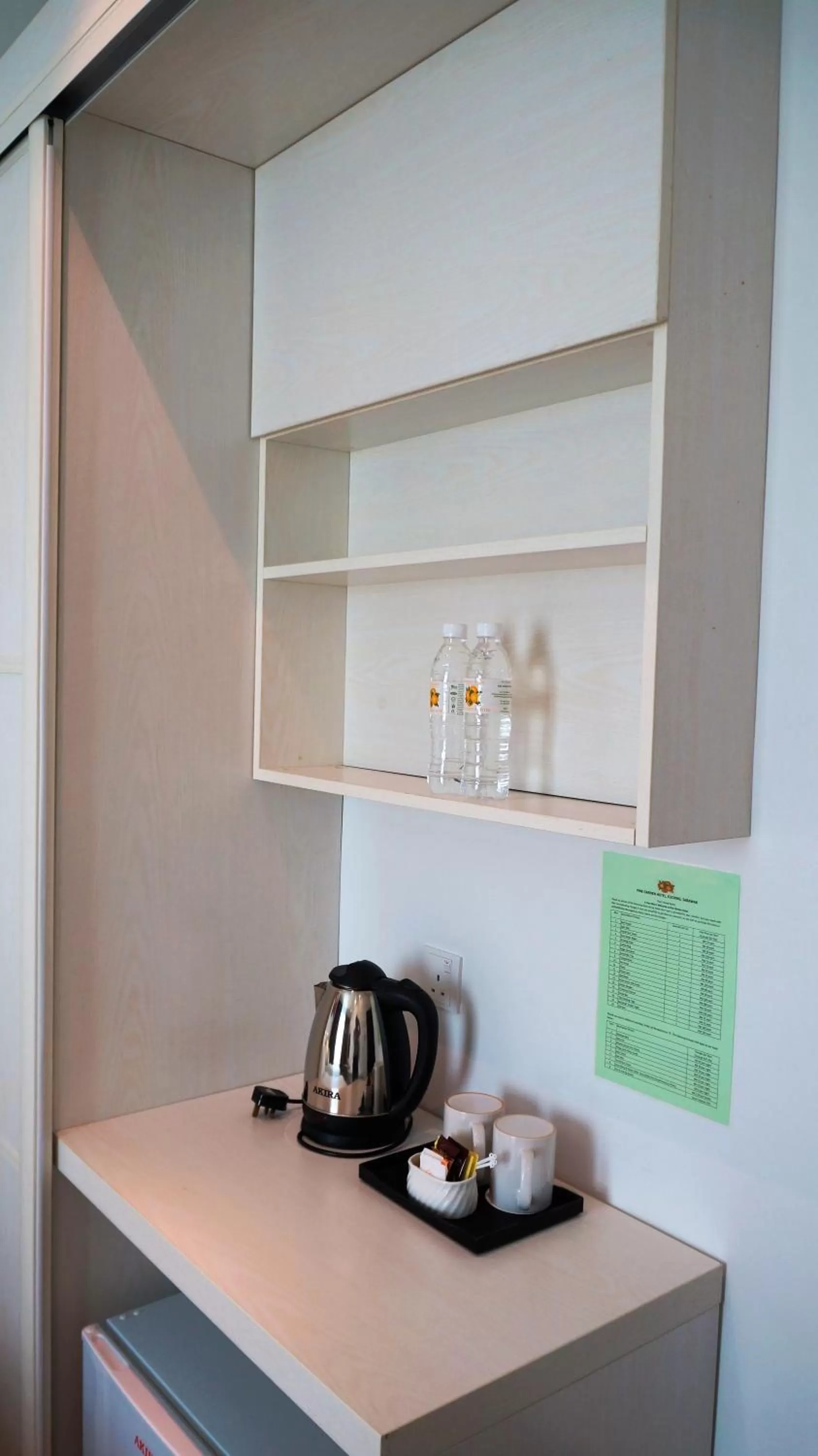 Coffee/tea facilities in Pine Garden Hotel