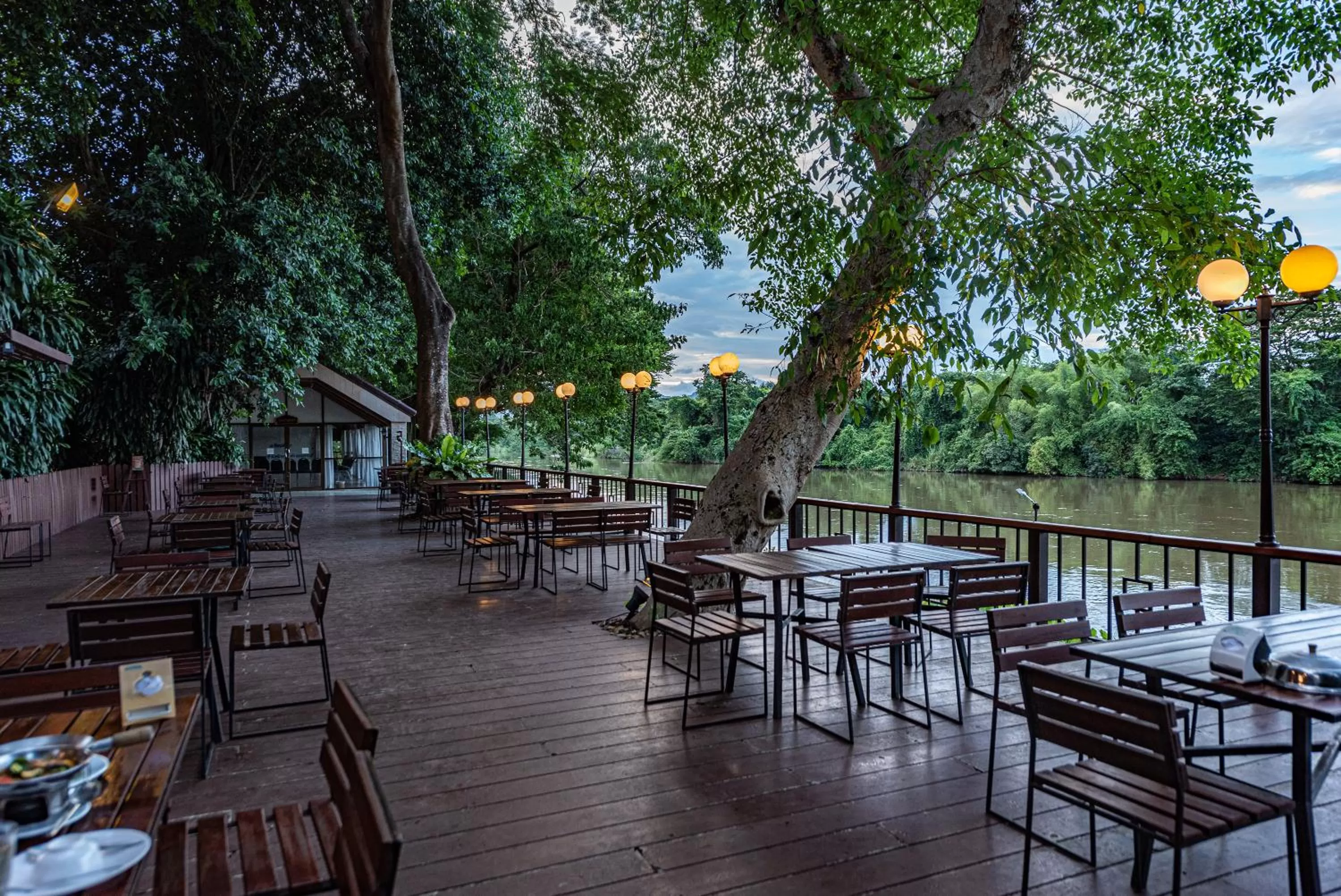 Dinner in The Legacy River Kwai Resort