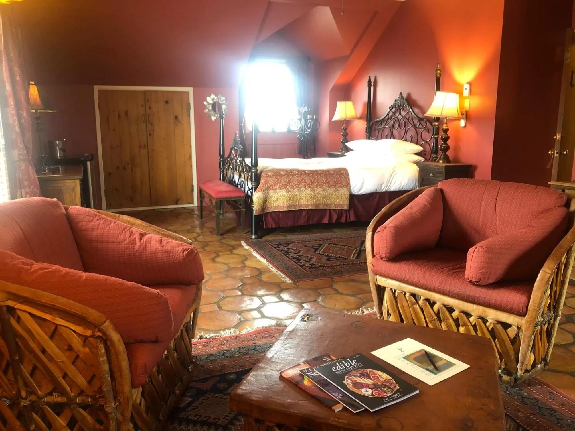 Balcony/Terrace, Bed in The Parador