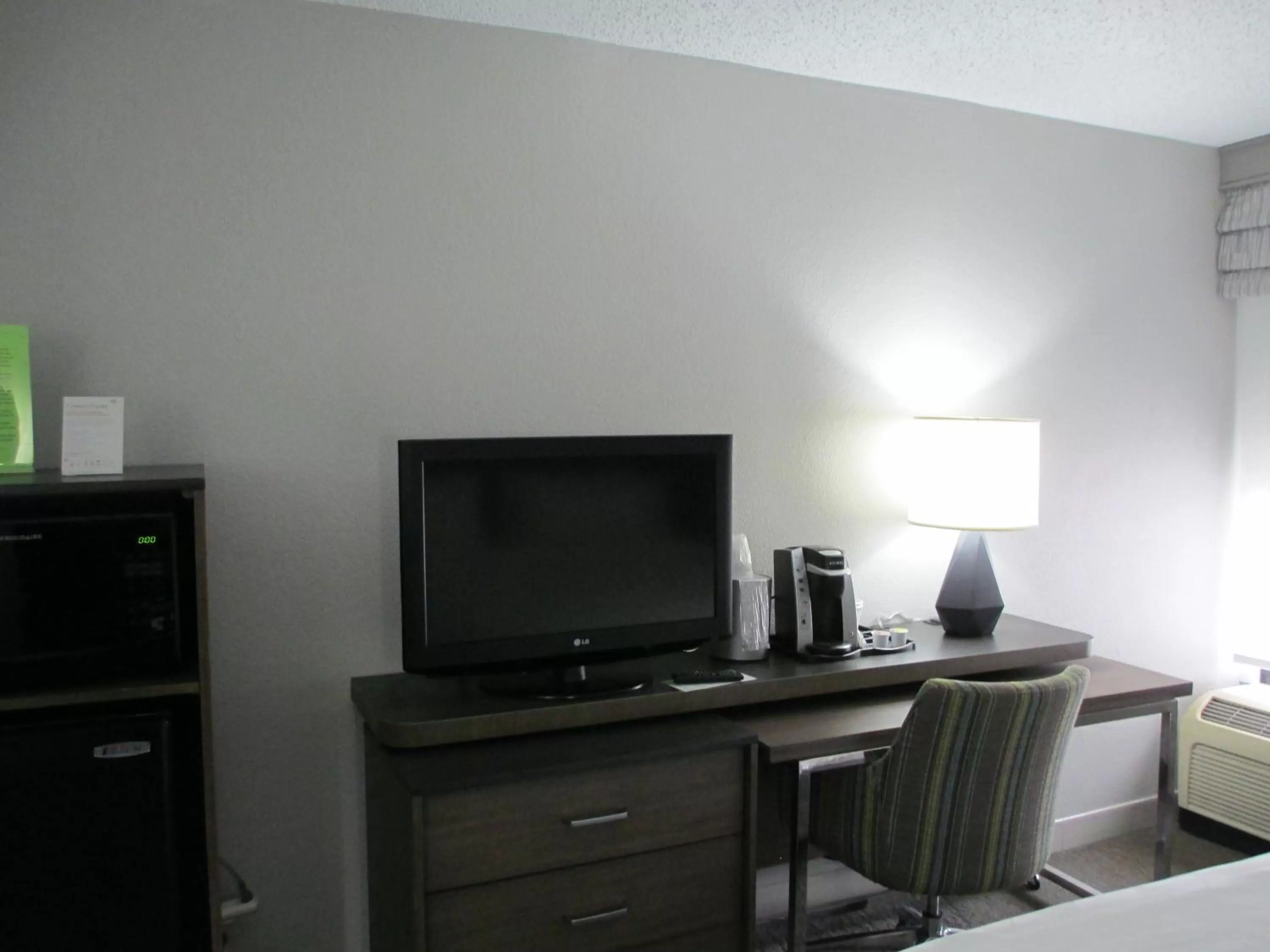 TV and multimedia in Holiday Inn Huntsville - Research Park by IHG