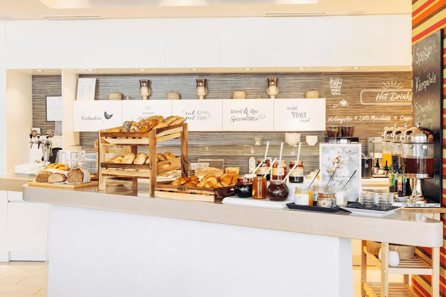 Coffee/tea facilities in harry's home Linz-Urfahr hotel & apartments