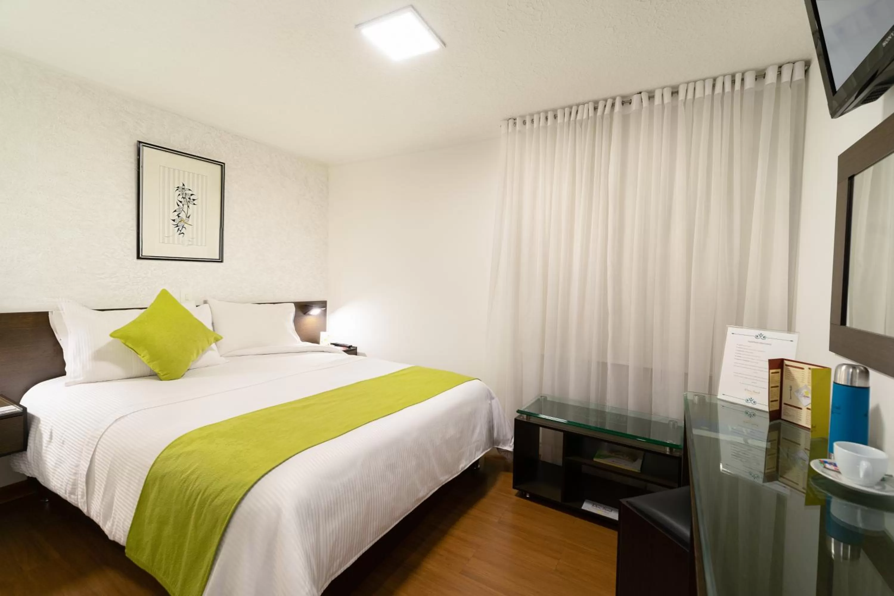 Photo of the whole room, Bed in Hotel Don Saul