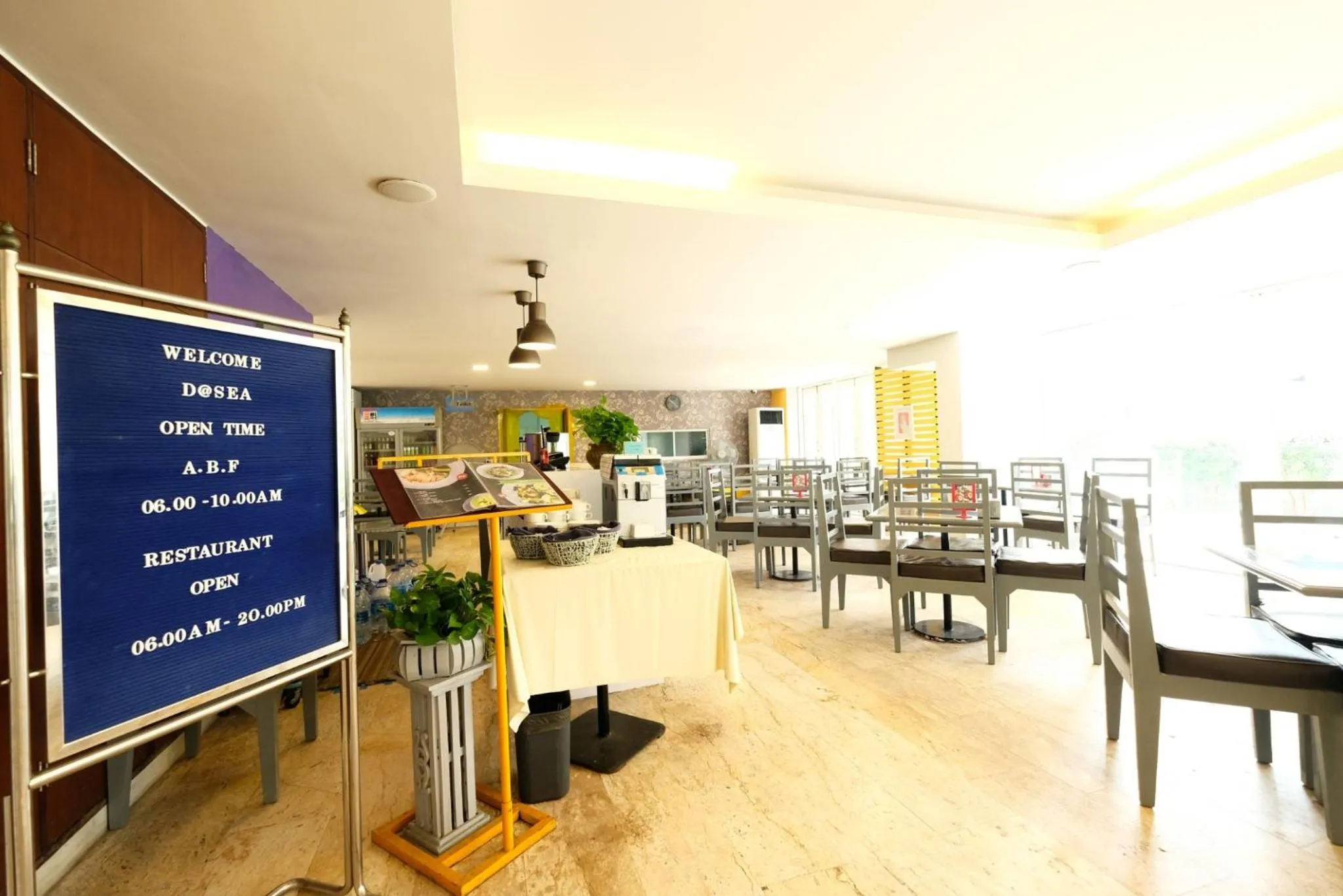 Restaurant/places to eat in D@Sea Hotel