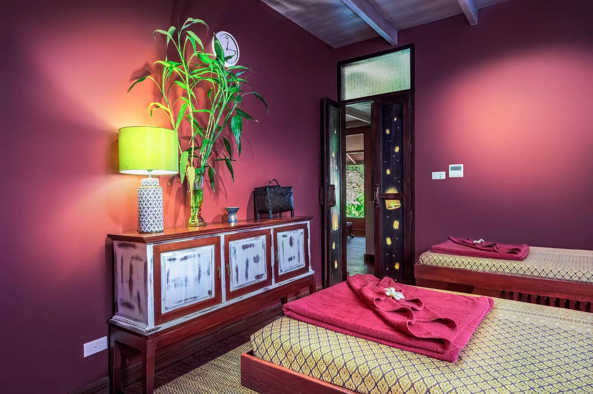 Massage, Bed in Sriwilai Sukhothai