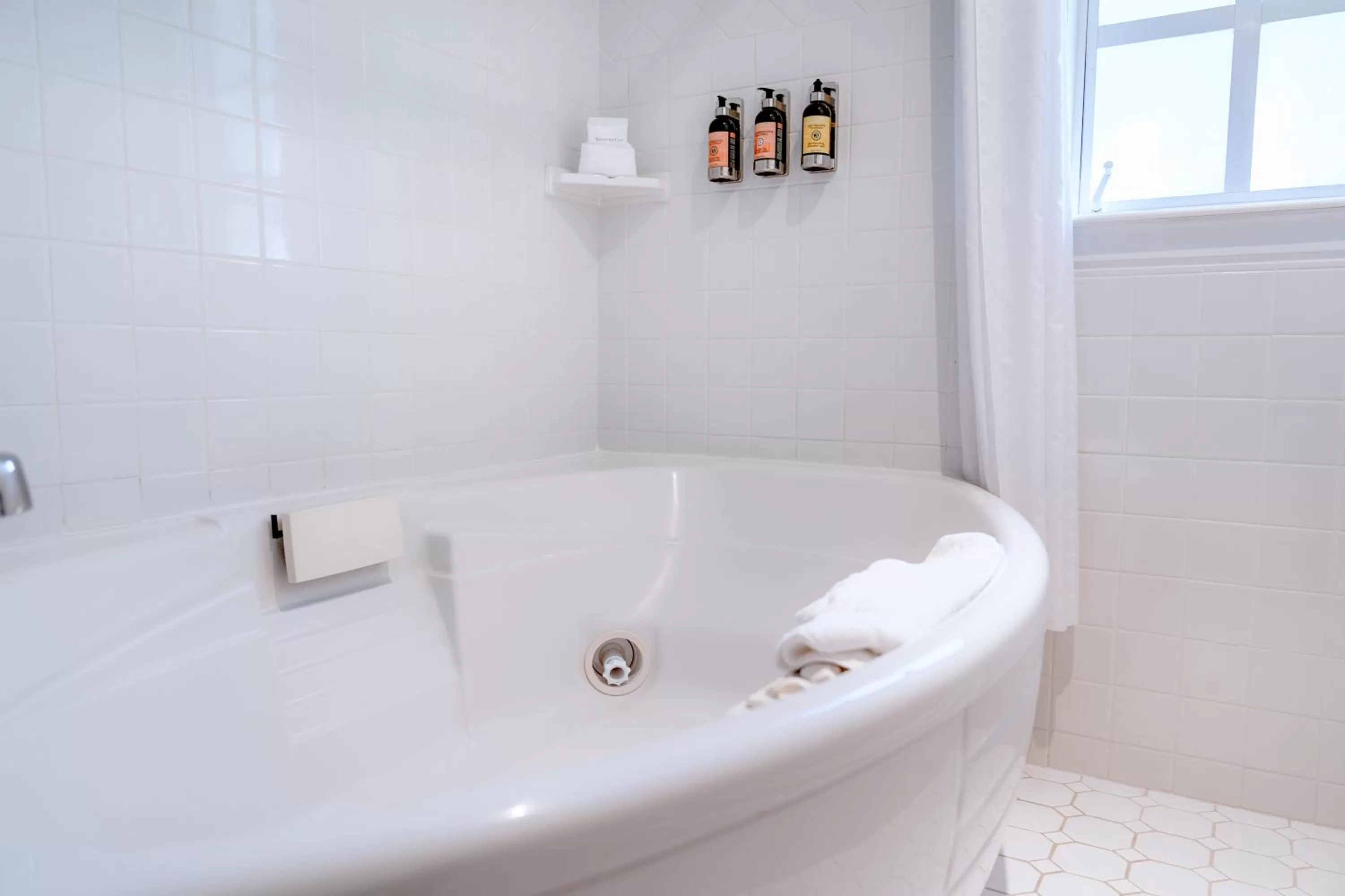 Bath in The Bergson, BW Signature Collection