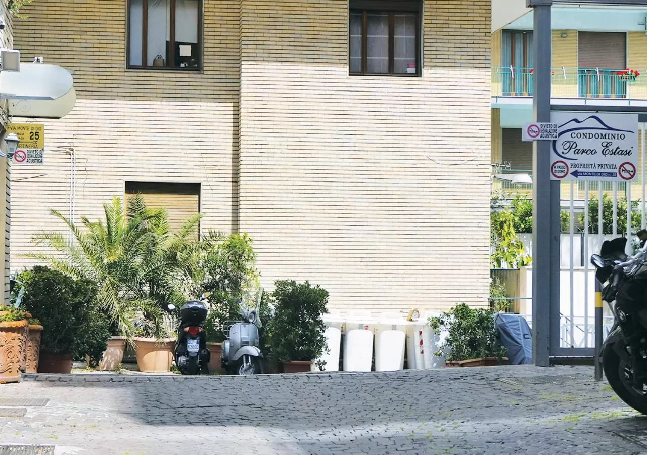 Property building in Regina Margherita Suite