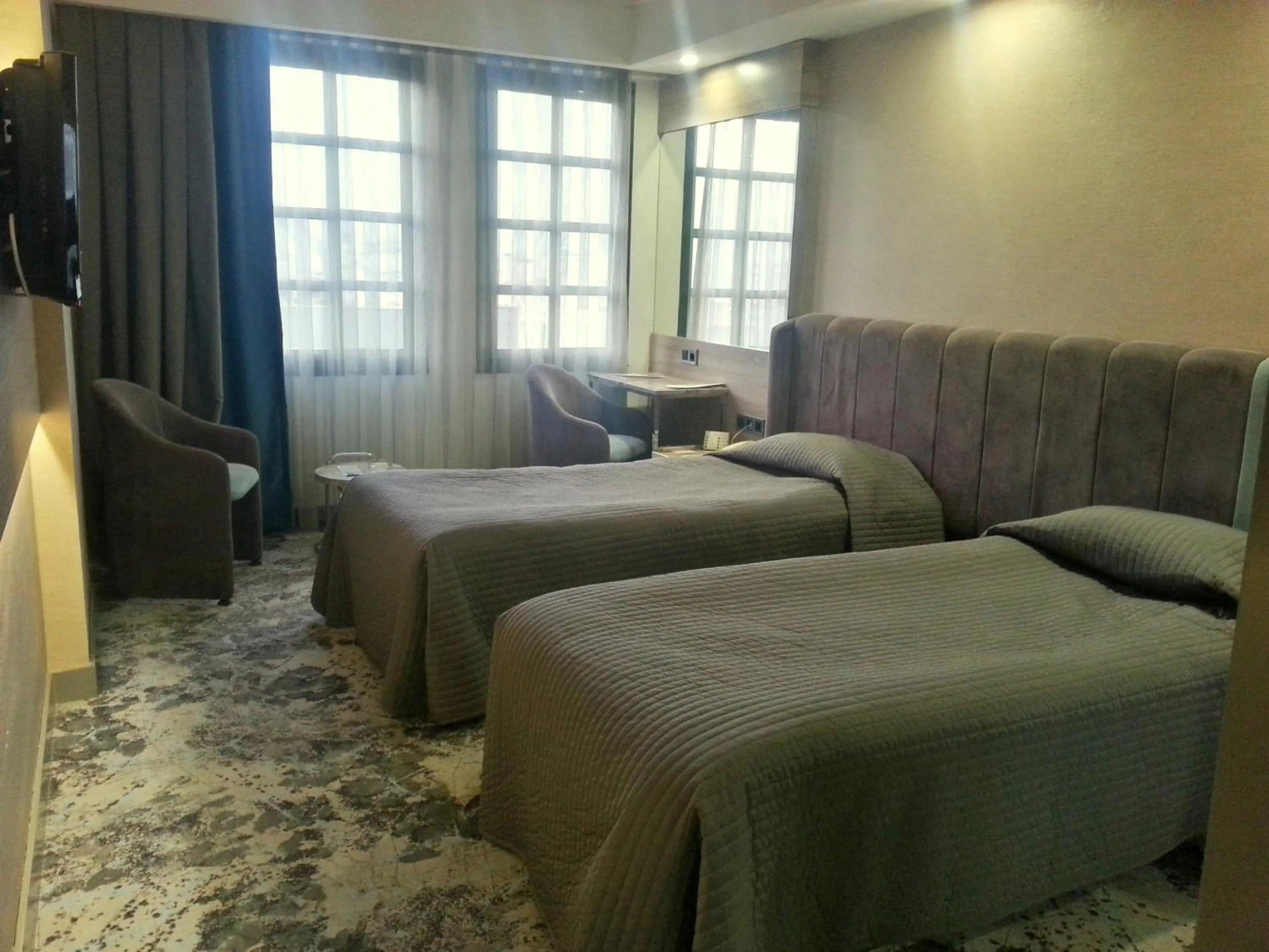 Photo of the whole room in Hotel Marla