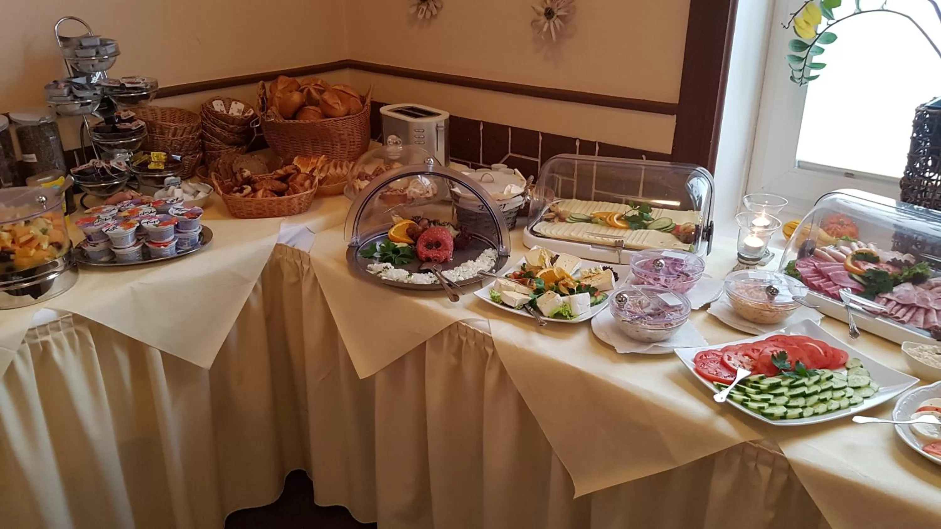 Breakfast in Hotel-Restaurant Holsteiner Hof