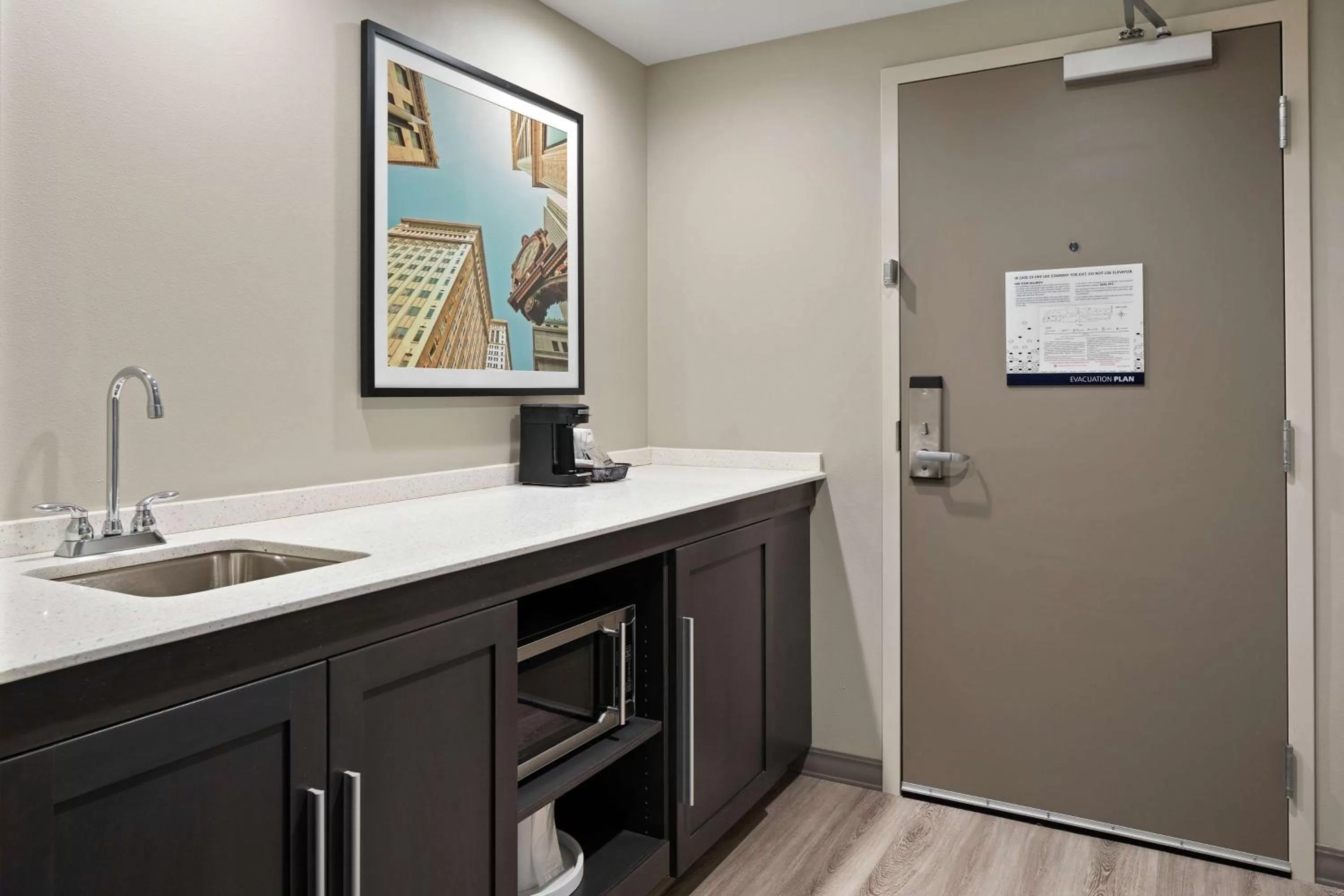 Kitchen or kitchenette in Hampton Inn & Suites Cranberry Township/Mars
