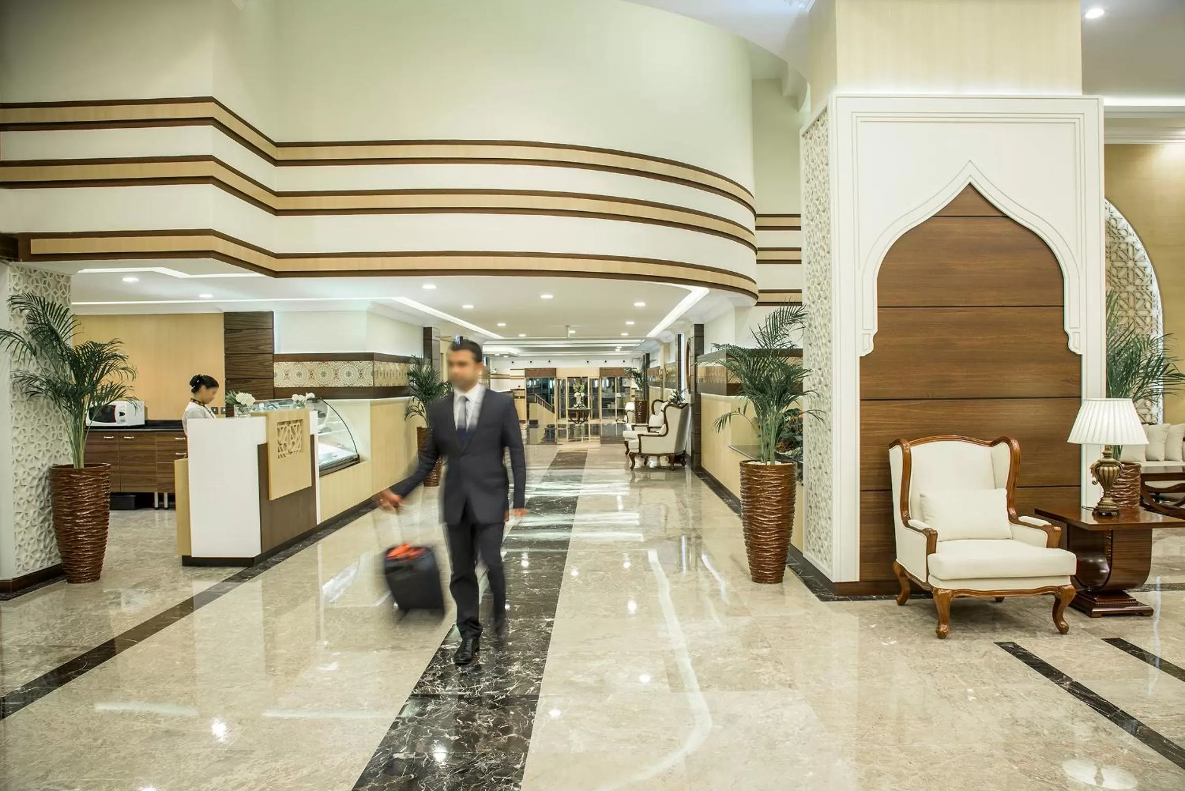 Lobby or reception in Ezdan Hotel West Bay