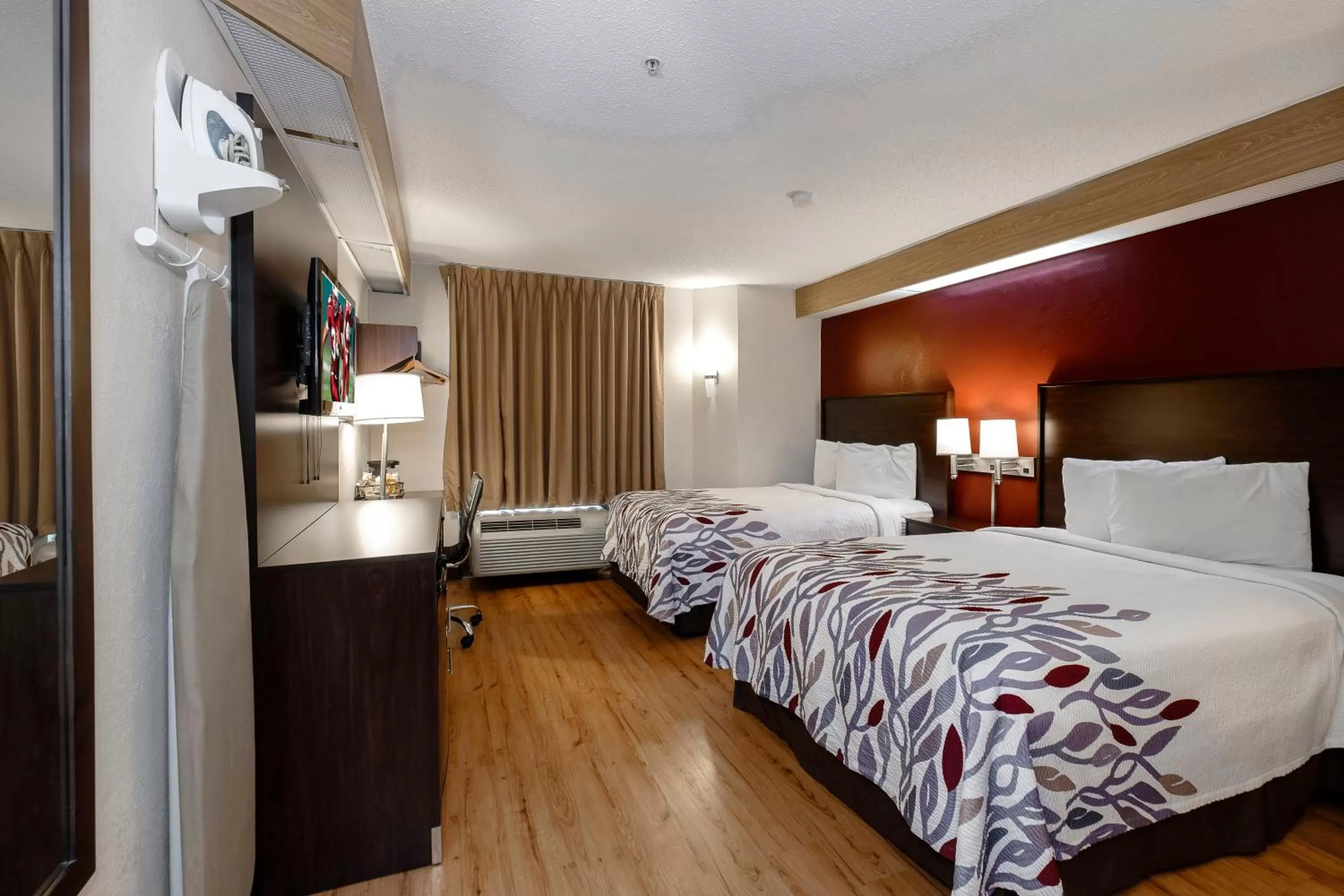 Photo of the whole room, Bed in Red Roof Inn Pensacola Fairgrounds