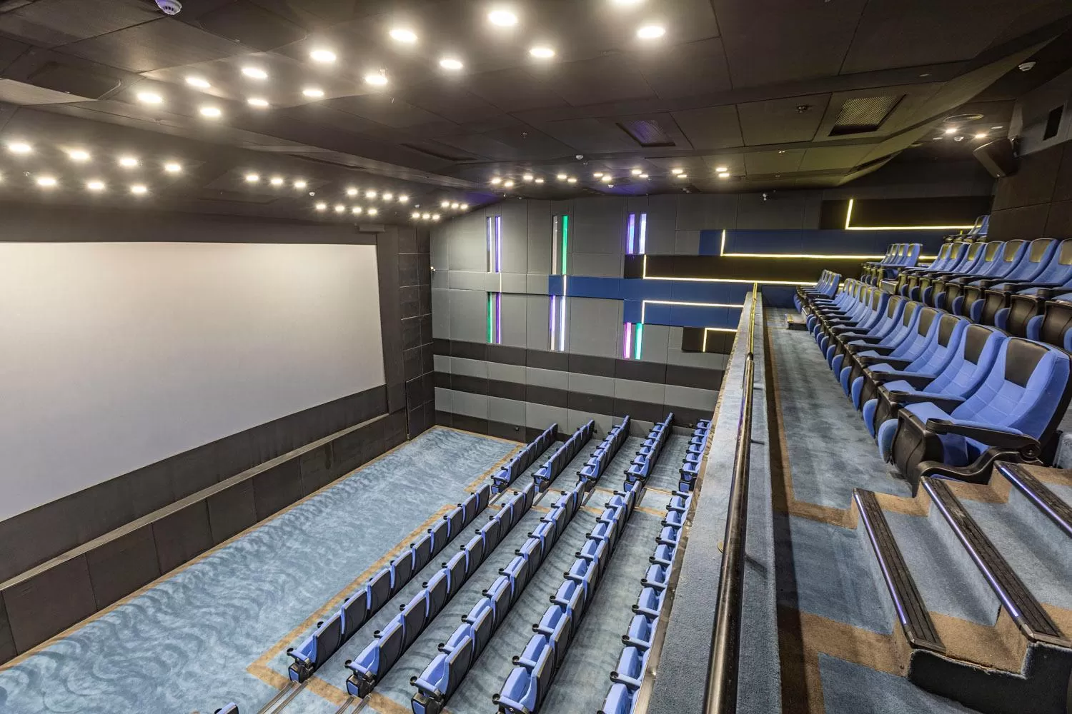 Evening entertainment in Al Masa Hotel Nasr City