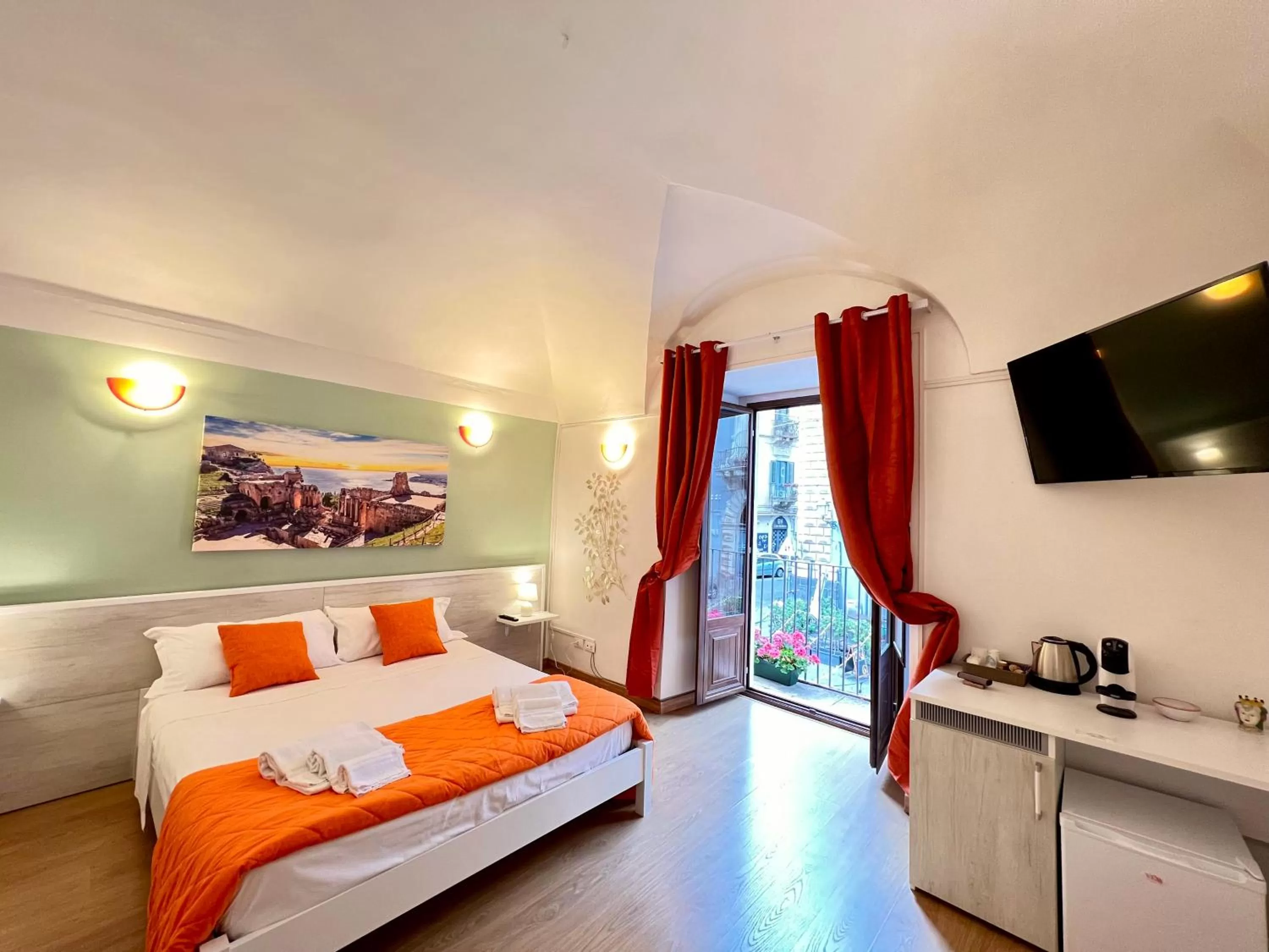 Double Room with Private External Bathroom in CANTU' SUITE