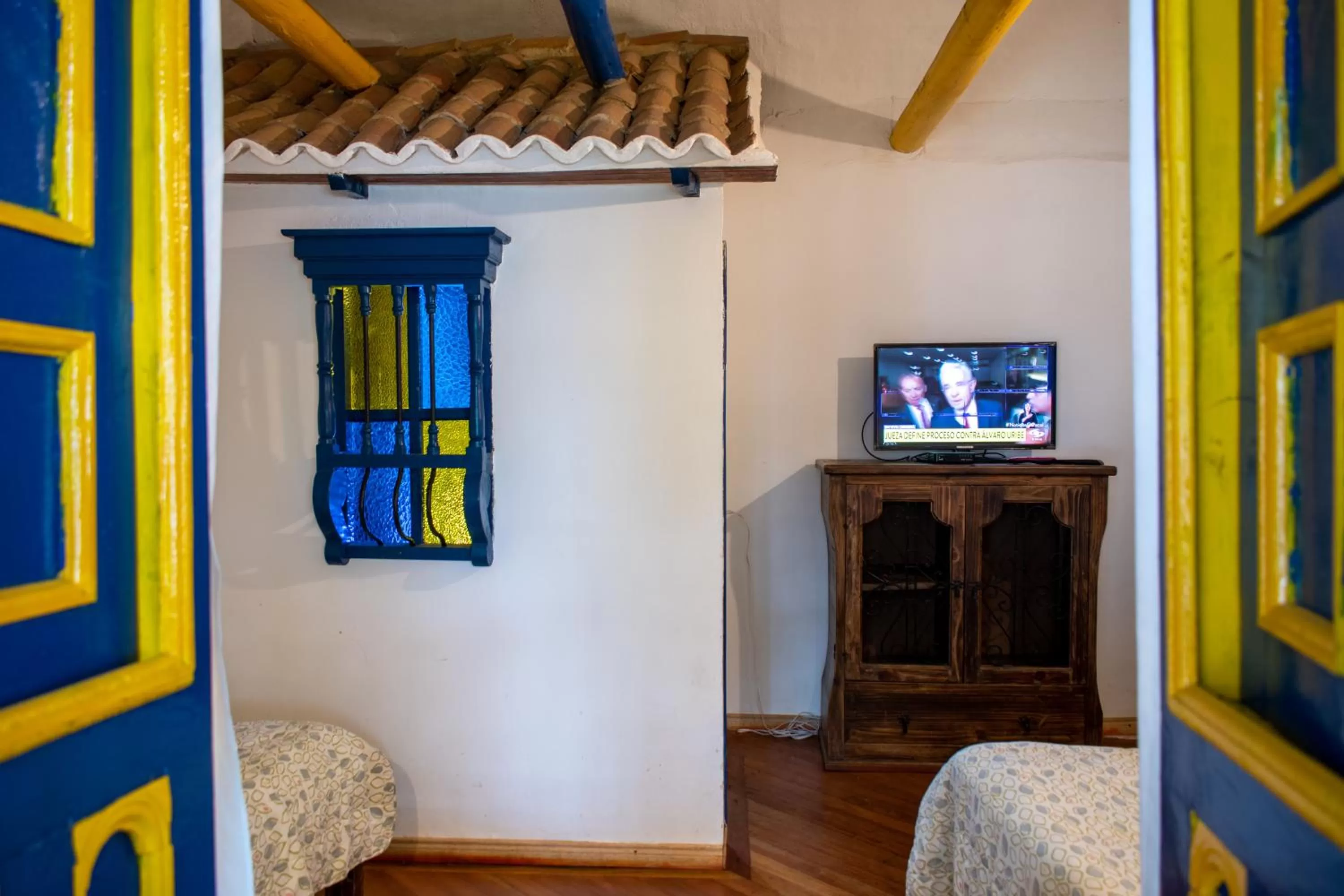 TV/Entertainment Center in Hotel Museo la Posada del Molino