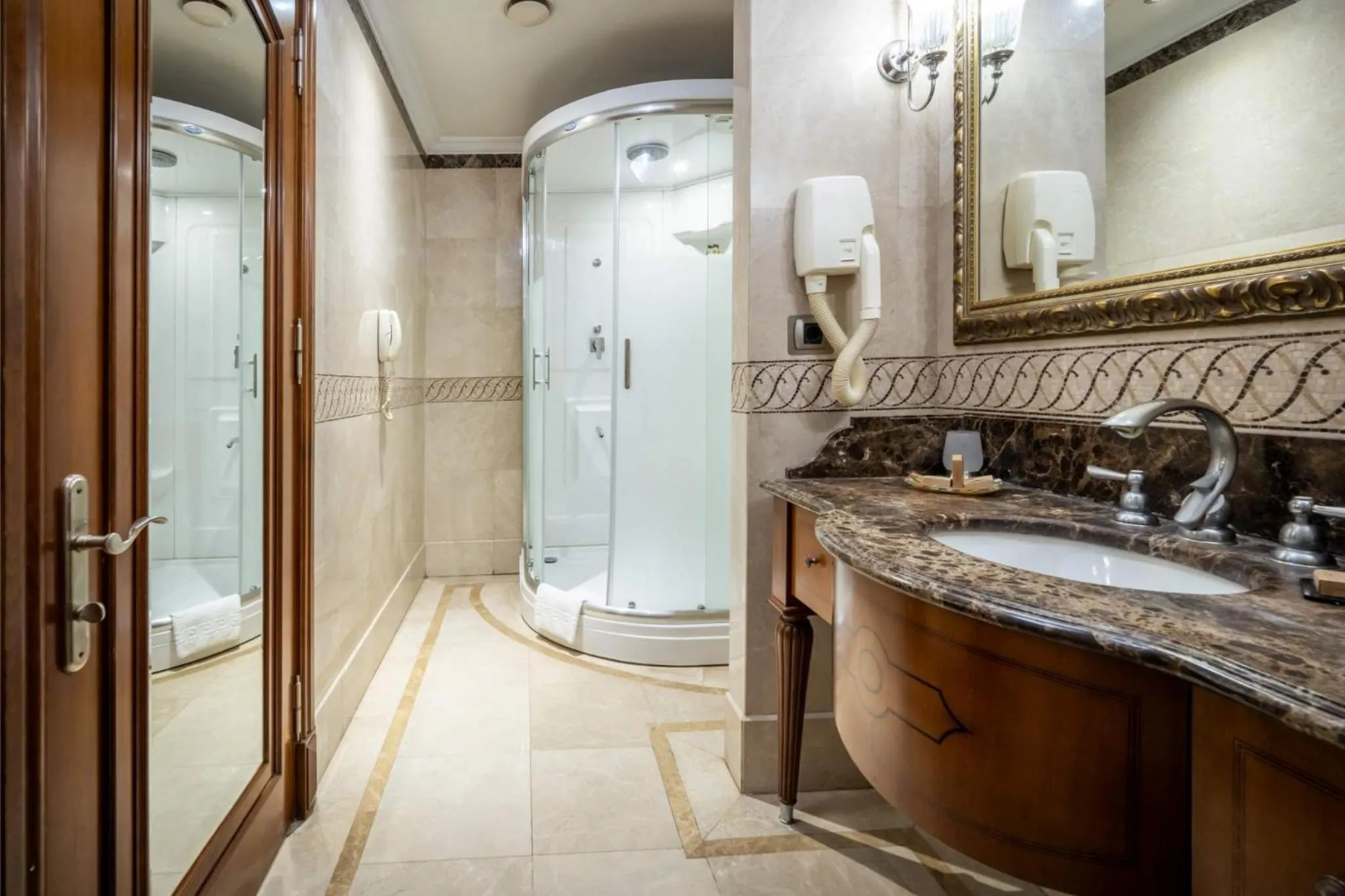 Bathroom in The Central Palace Taksim