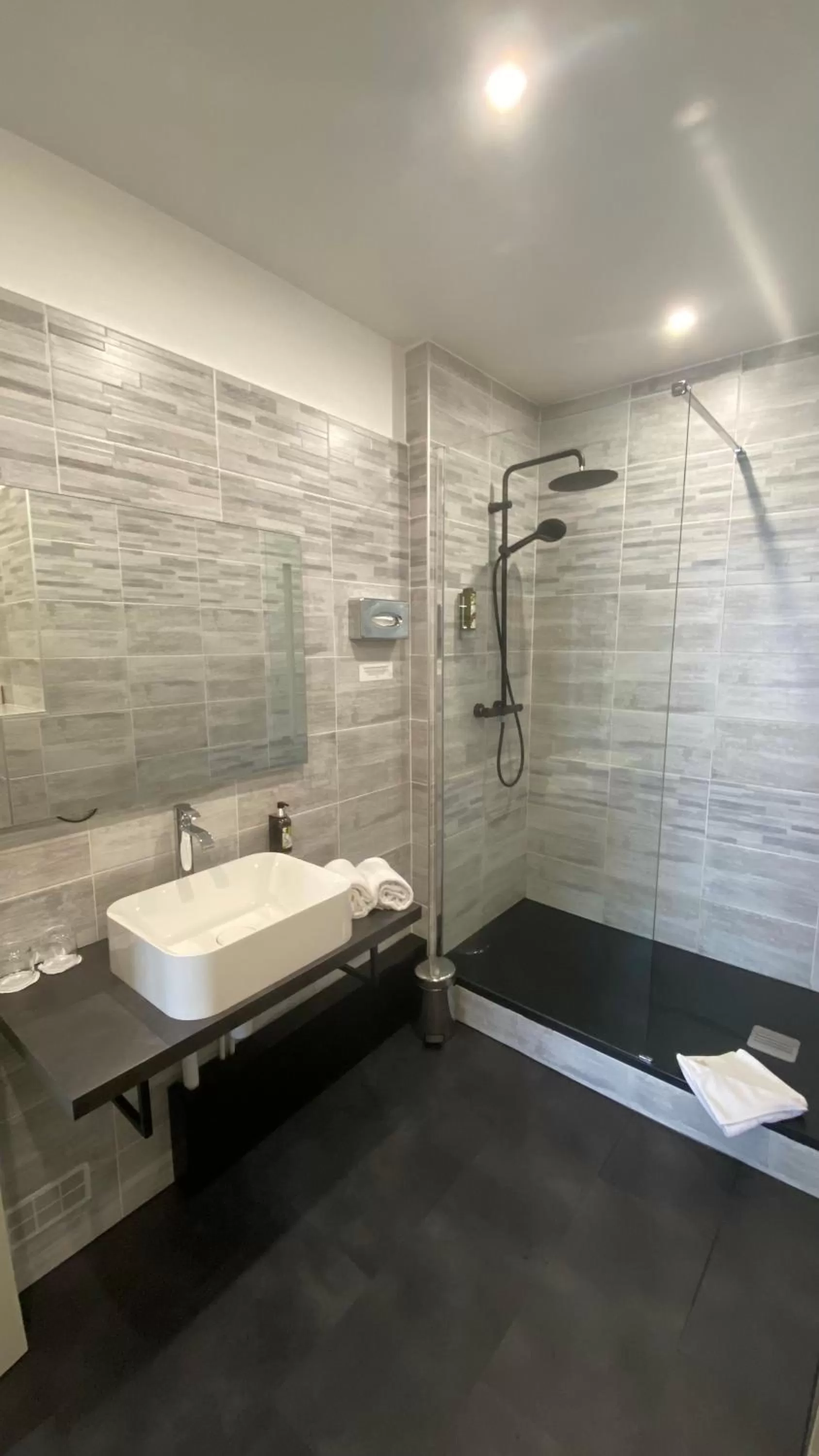 Bathroom in Hotel Bellevue