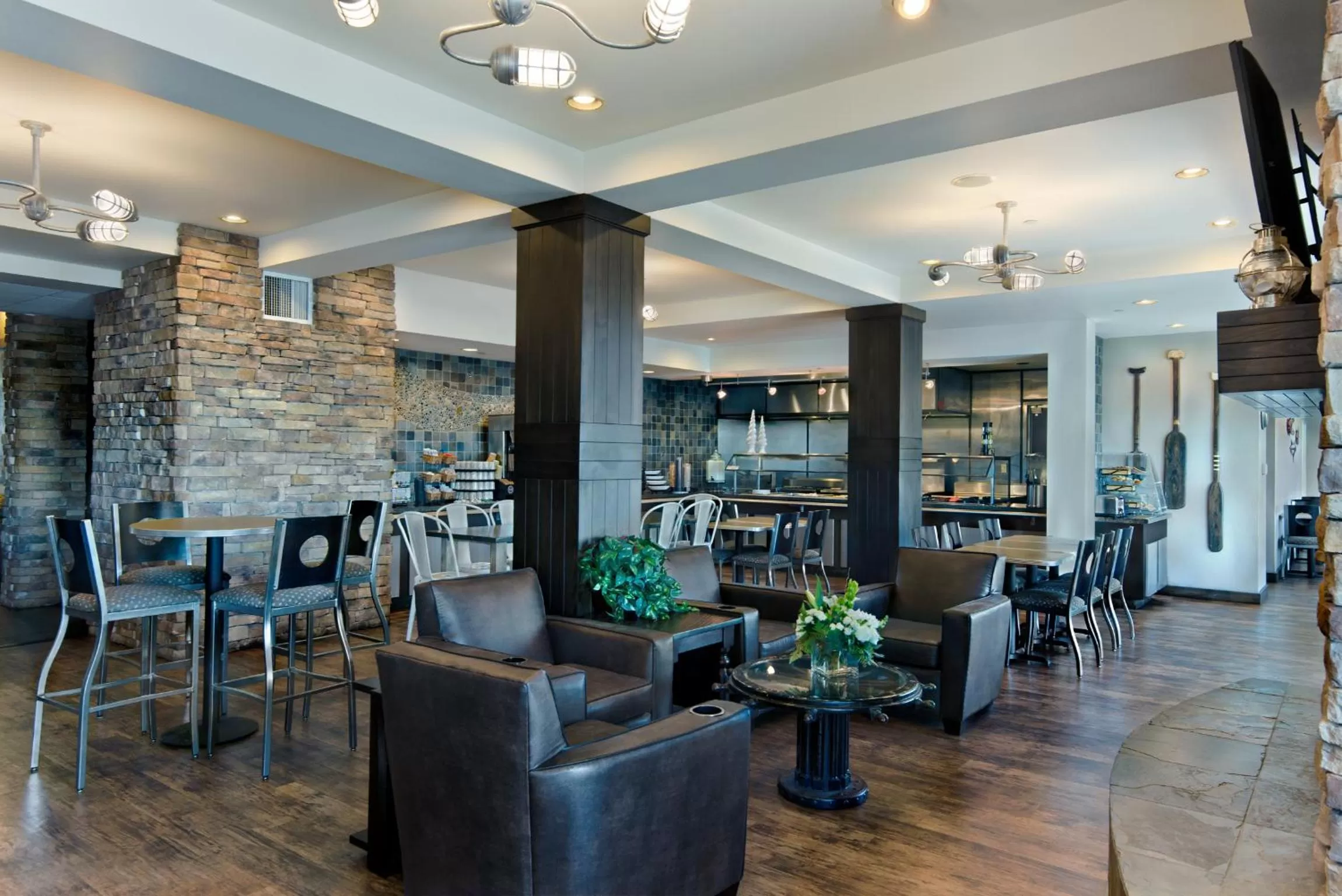 Restaurant/places to eat in Oxford Suites Silverdale