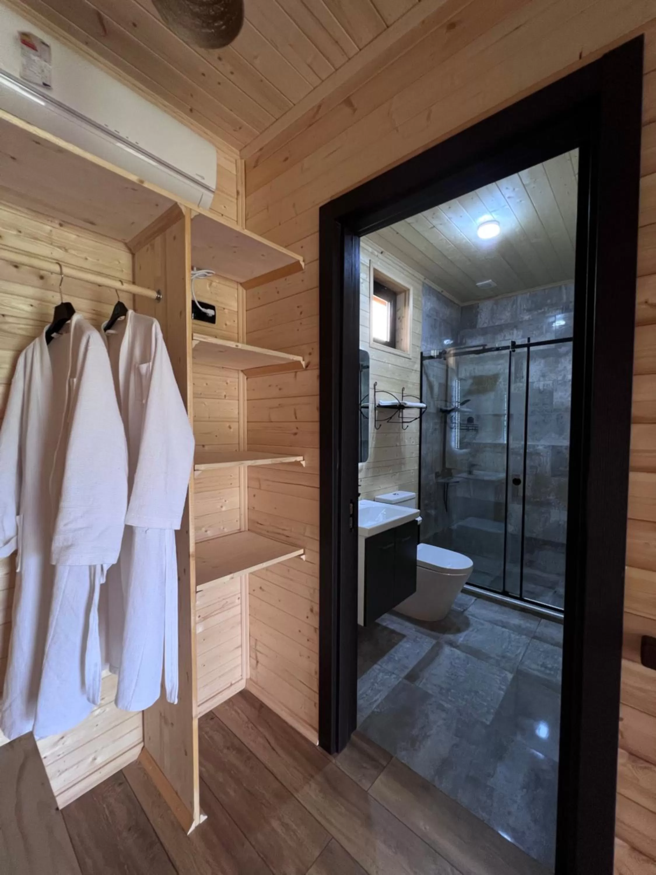 wardrobe, Bathroom in Chubini Winery & Cabins