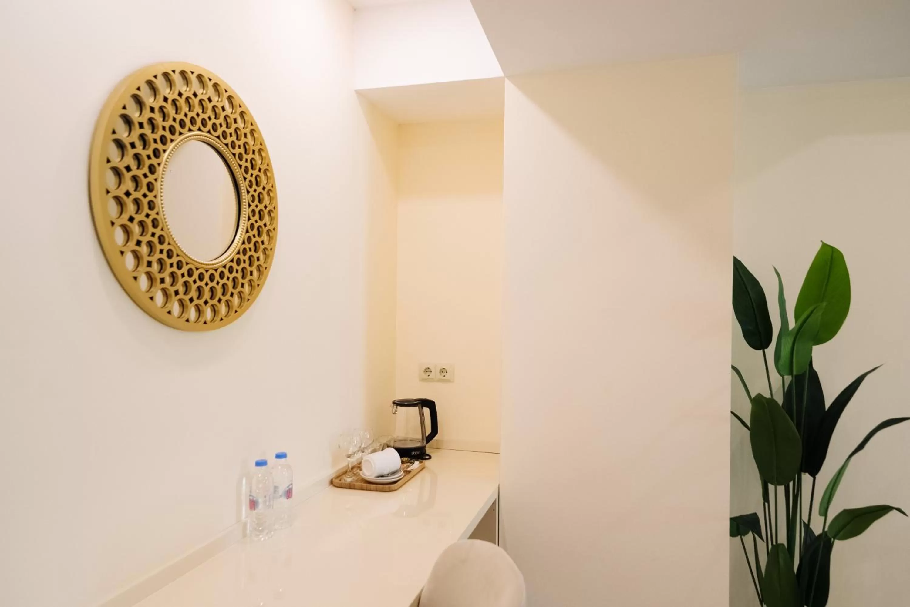 Food and drinks in Royal Plaza Hotel