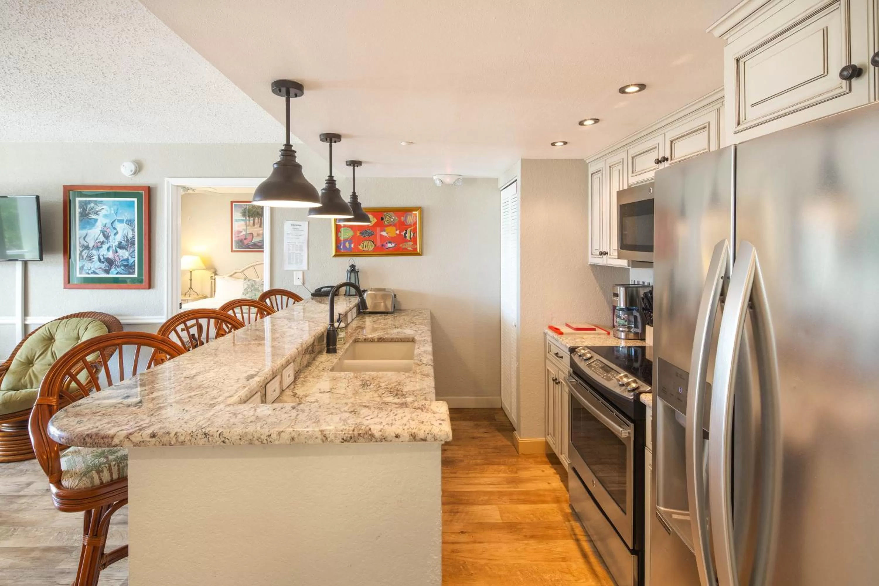 Seating Area in Sunrise Suites Tahiti Suite #104