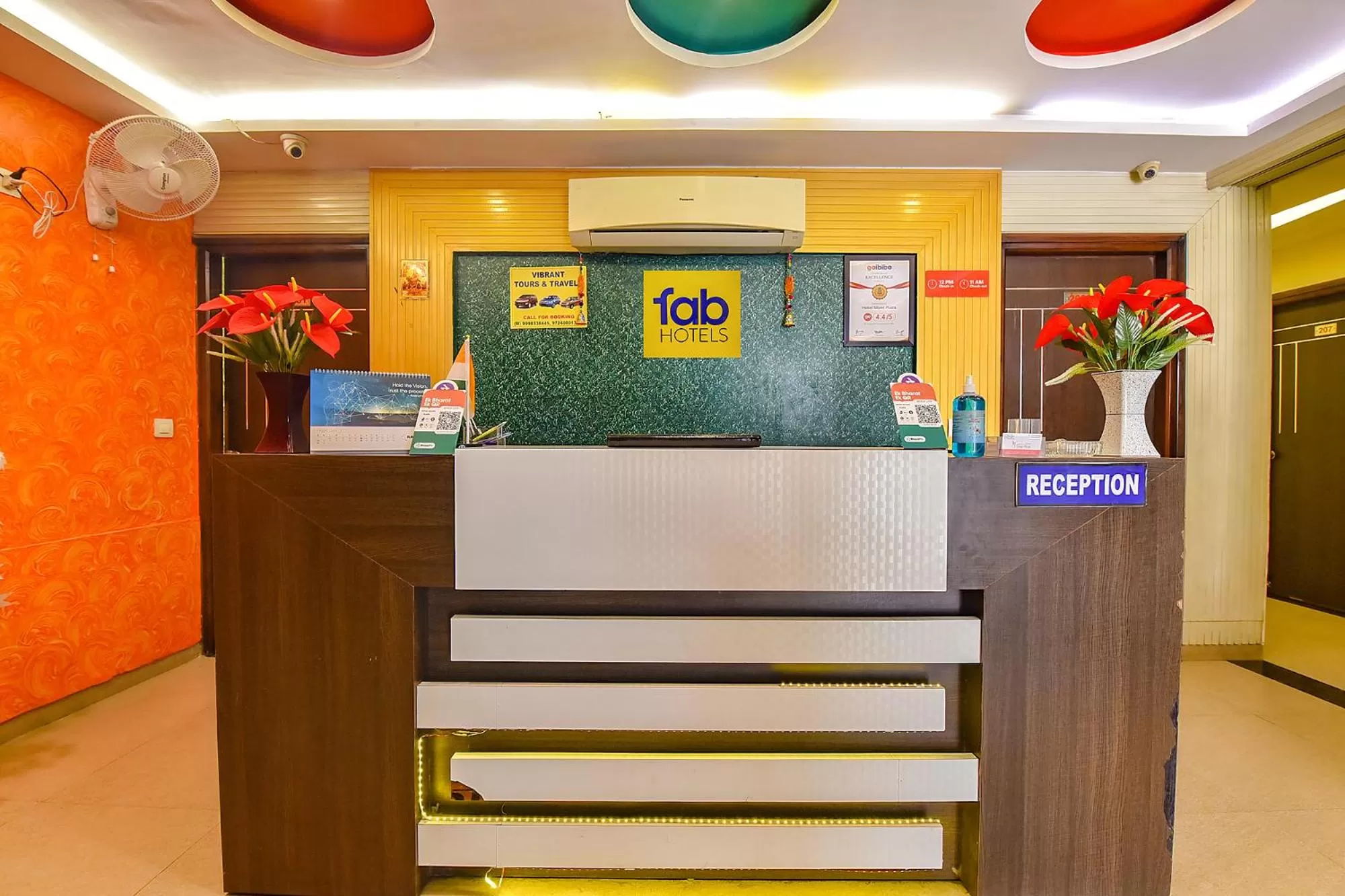 Lobby or reception in FabExpress Silver Plaza