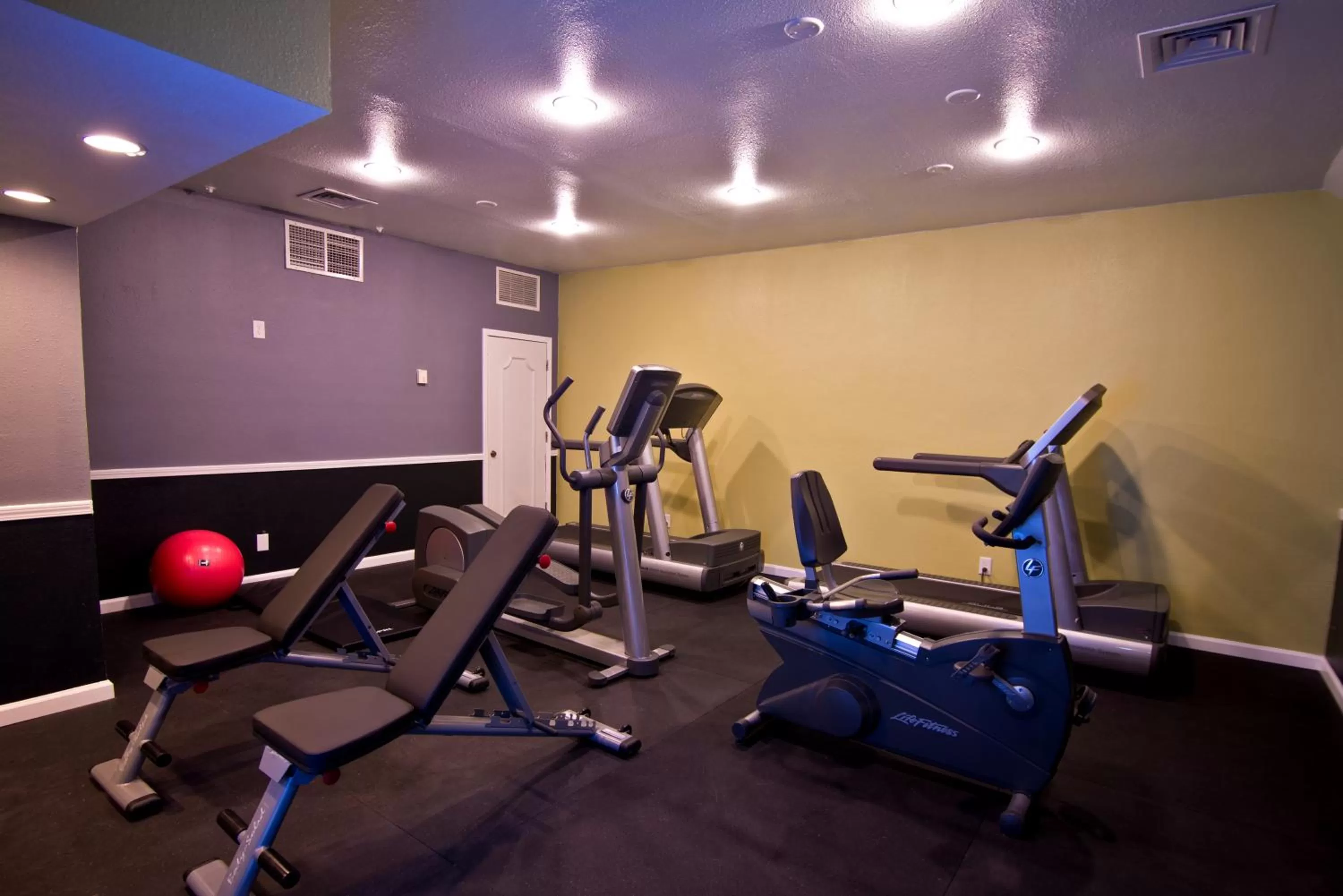 Fitness centre/facilities in Chase Suite El Paso