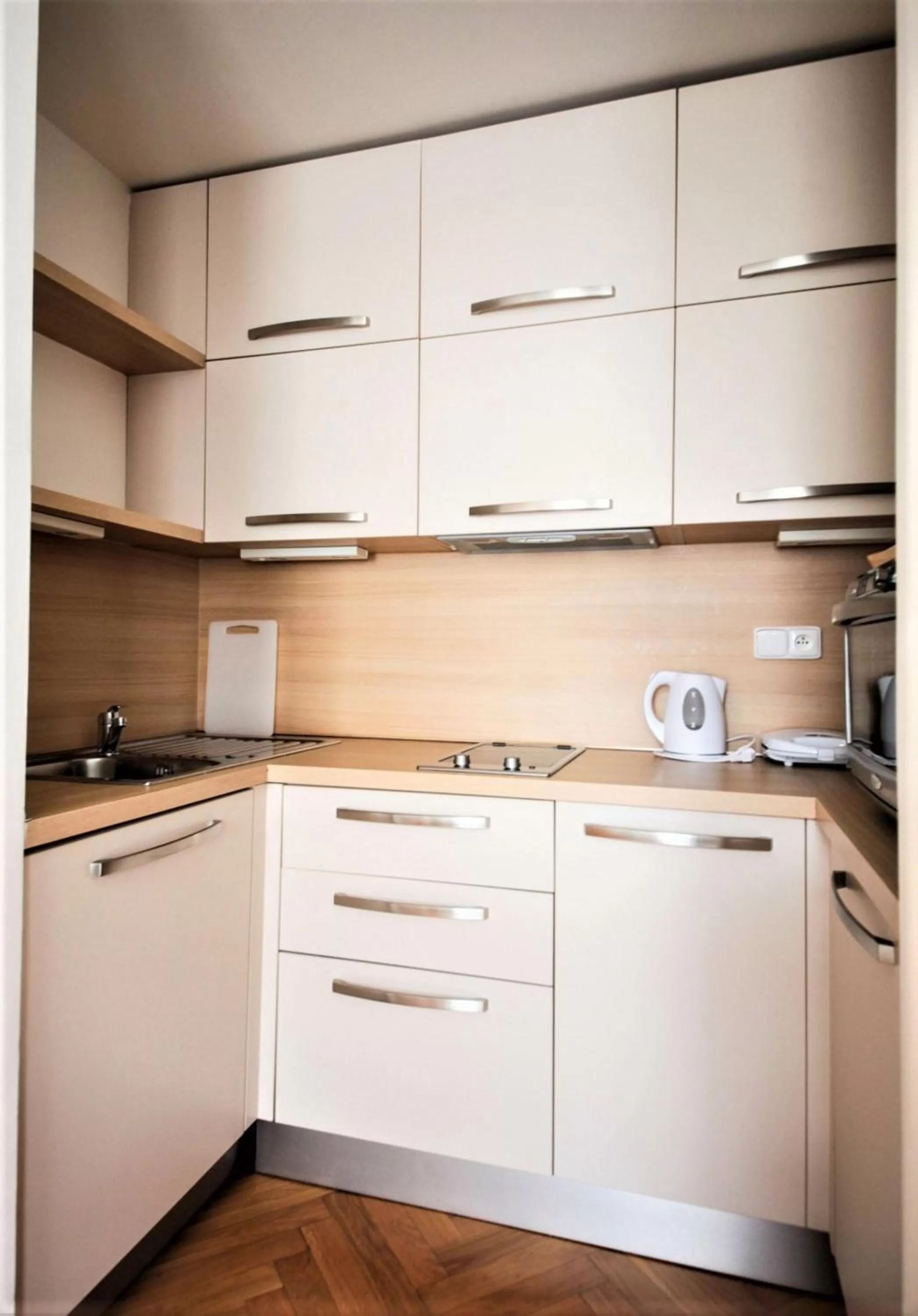 City Castle Aparthotel