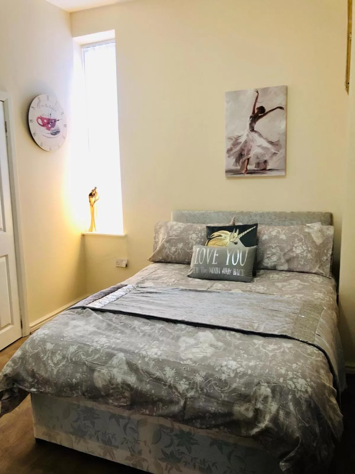 Bed in The Winter Garden Suites