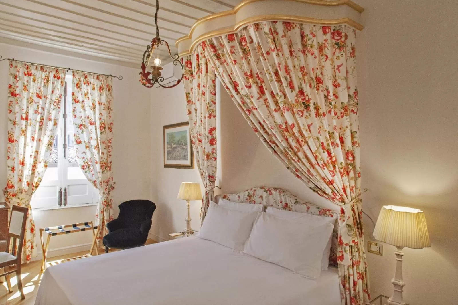 Bed in Palazzo Cherubini - Wellness e Spa