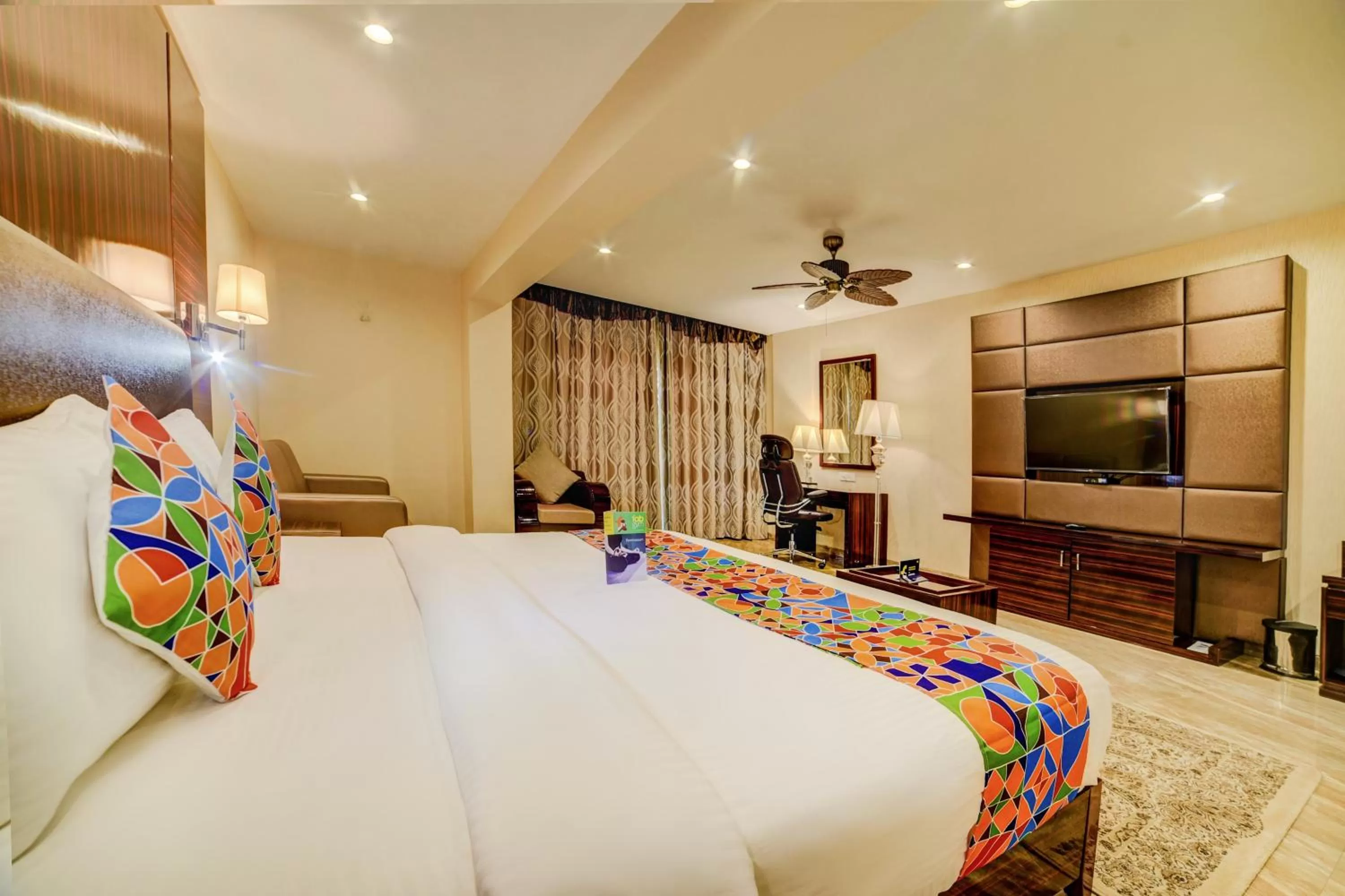 Bed in Fabhotel Prime Sarala Crown - 500M From Calangute Beach
