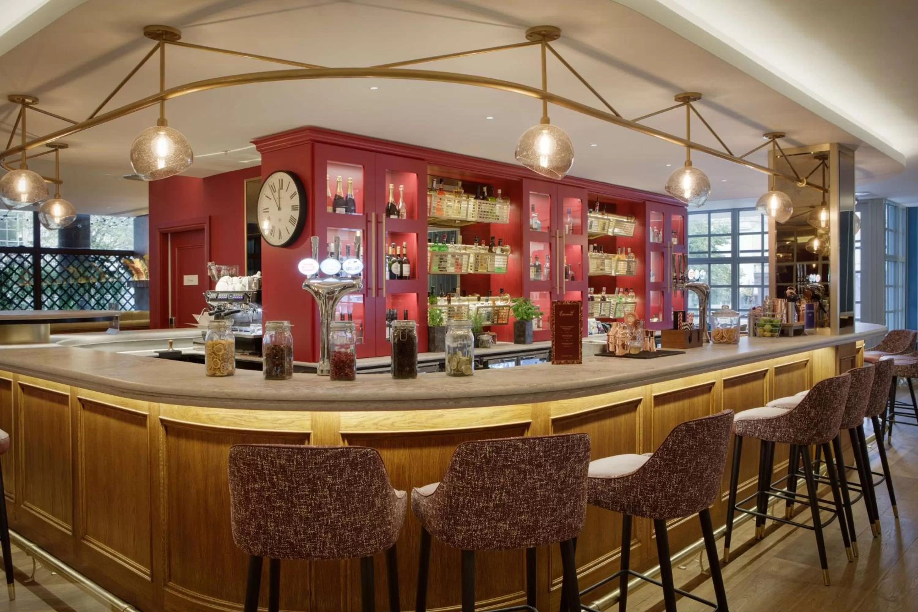 Lounge or bar in DoubleTree by Hilton Bath